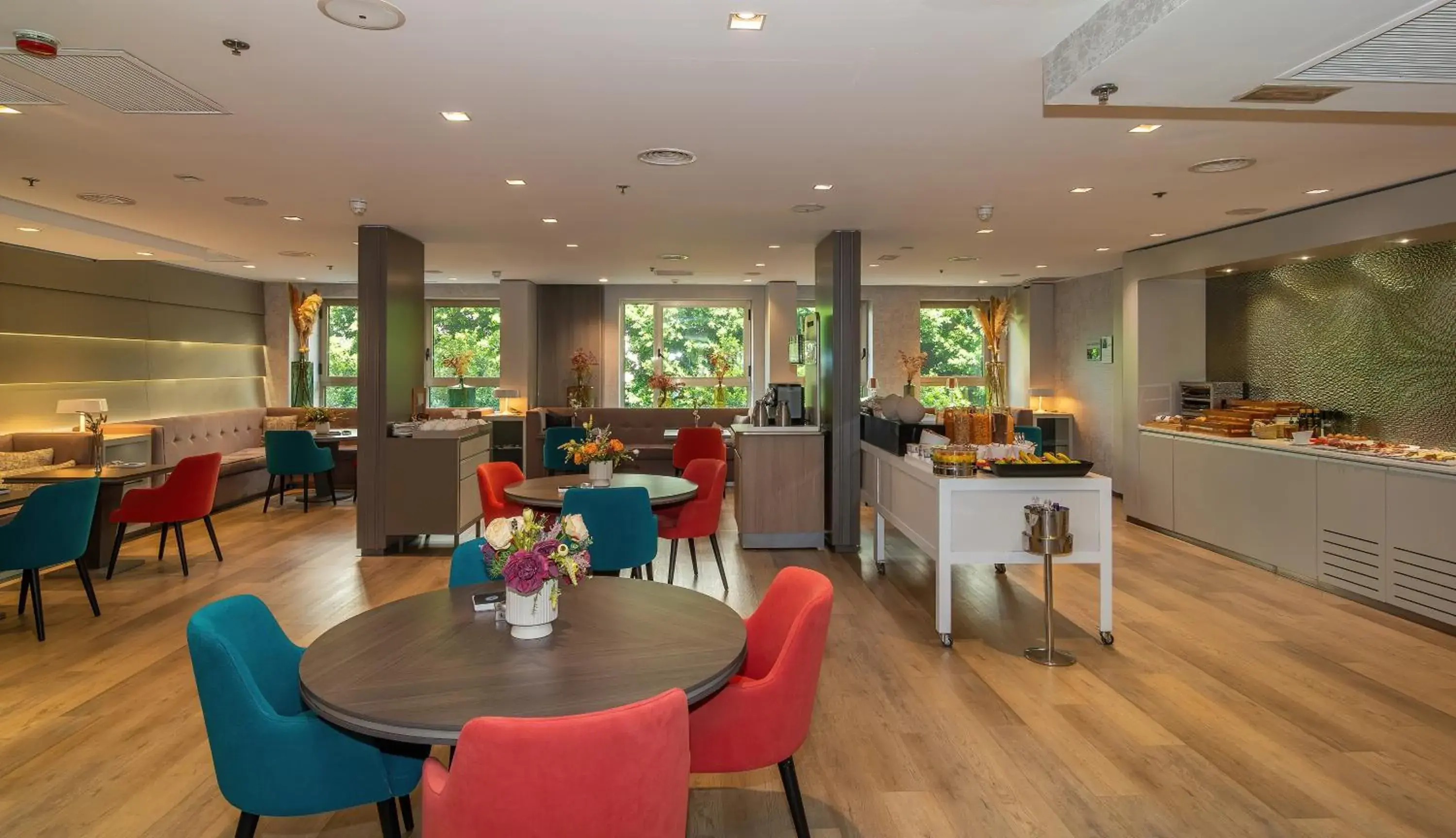 Restaurant/places to eat in SH Colón Valencia Restaurant/places to eat in SH Colón Valencia