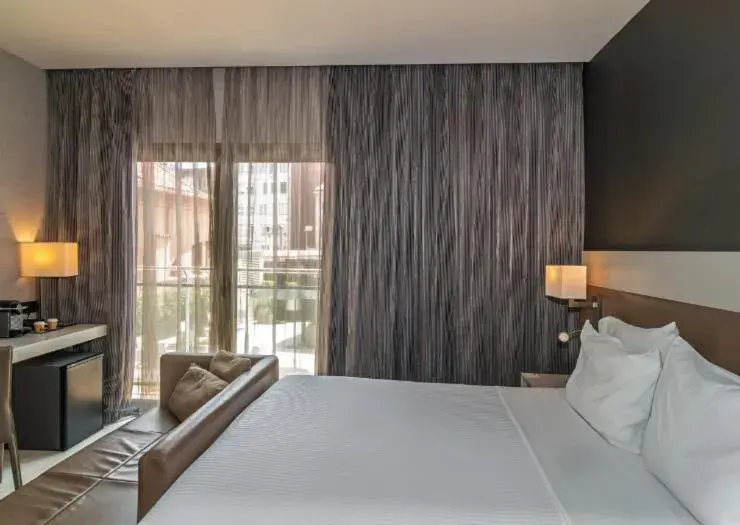 TV and multimedia, Bed in SH Colón Valencia TV and multimedia, Bed in SH Colón Valencia