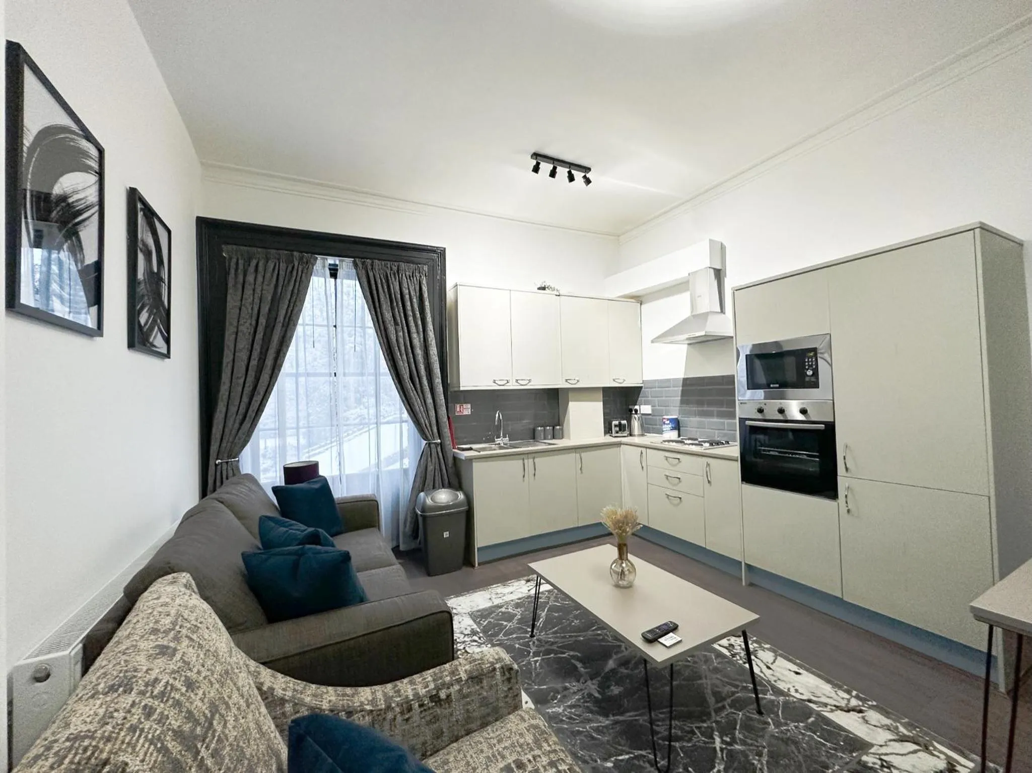 Kitchen or kitchenette in Mulberry Aparthotel Newcastle Gateshead