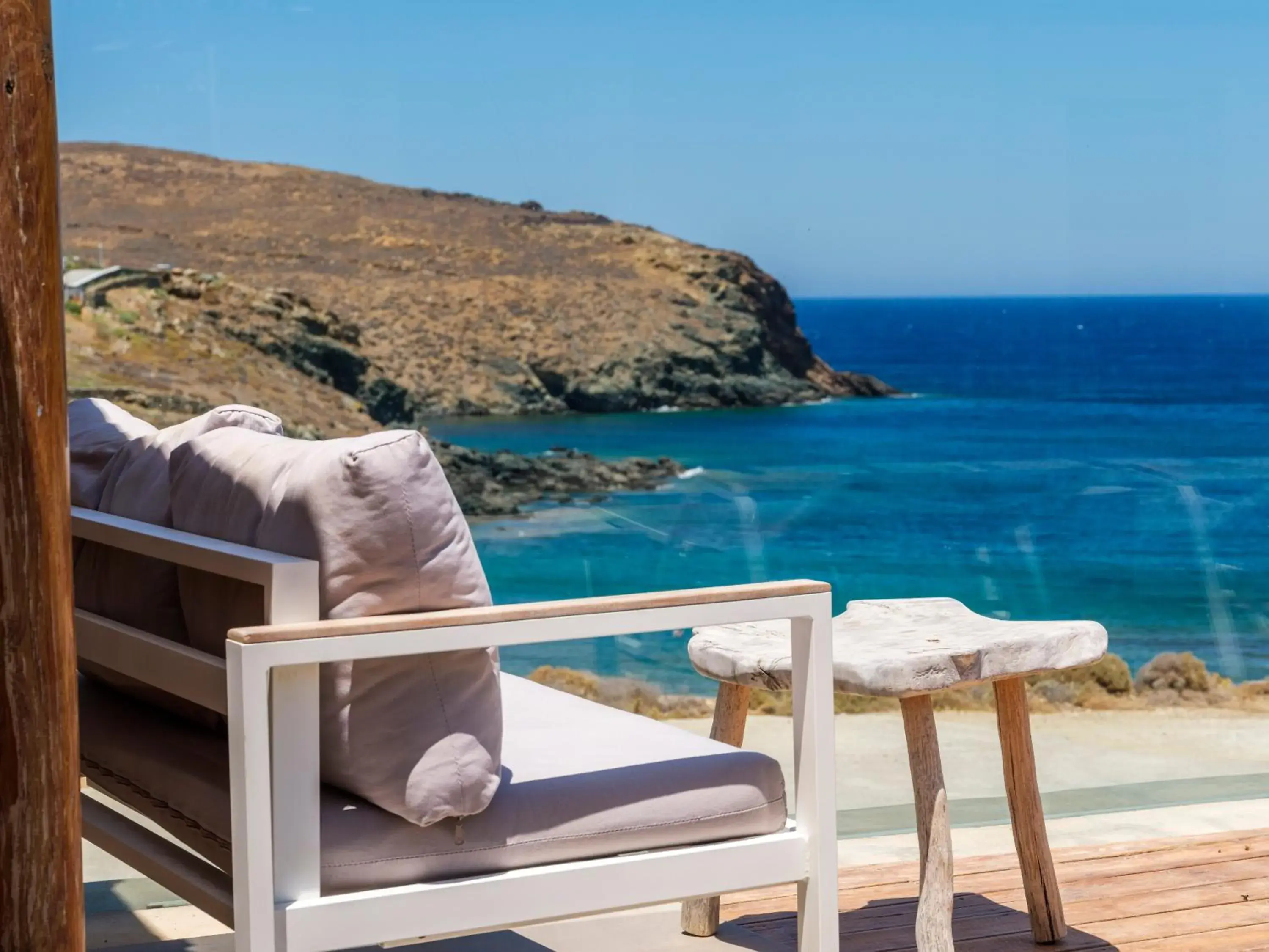 Beach Front Villa Sea View with Private Pool in Mykonos Residence Villas & Suites Merchia beach Beach Front Villa Sea View with Private Pool in Mykonos Residence Villas & Suites Merchia beach