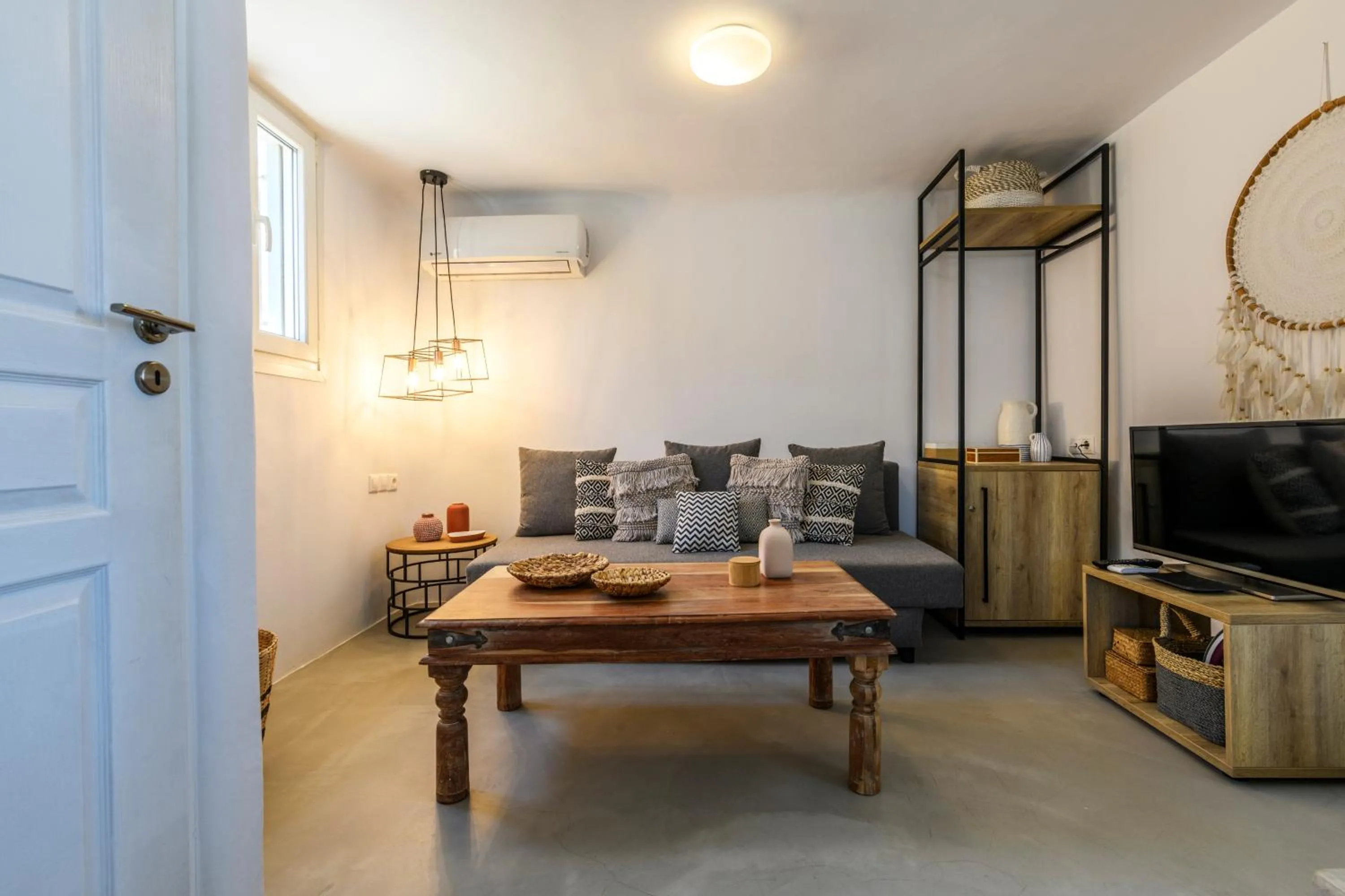 Bed in Mykonos Residence Villas & Suites Merchia beach