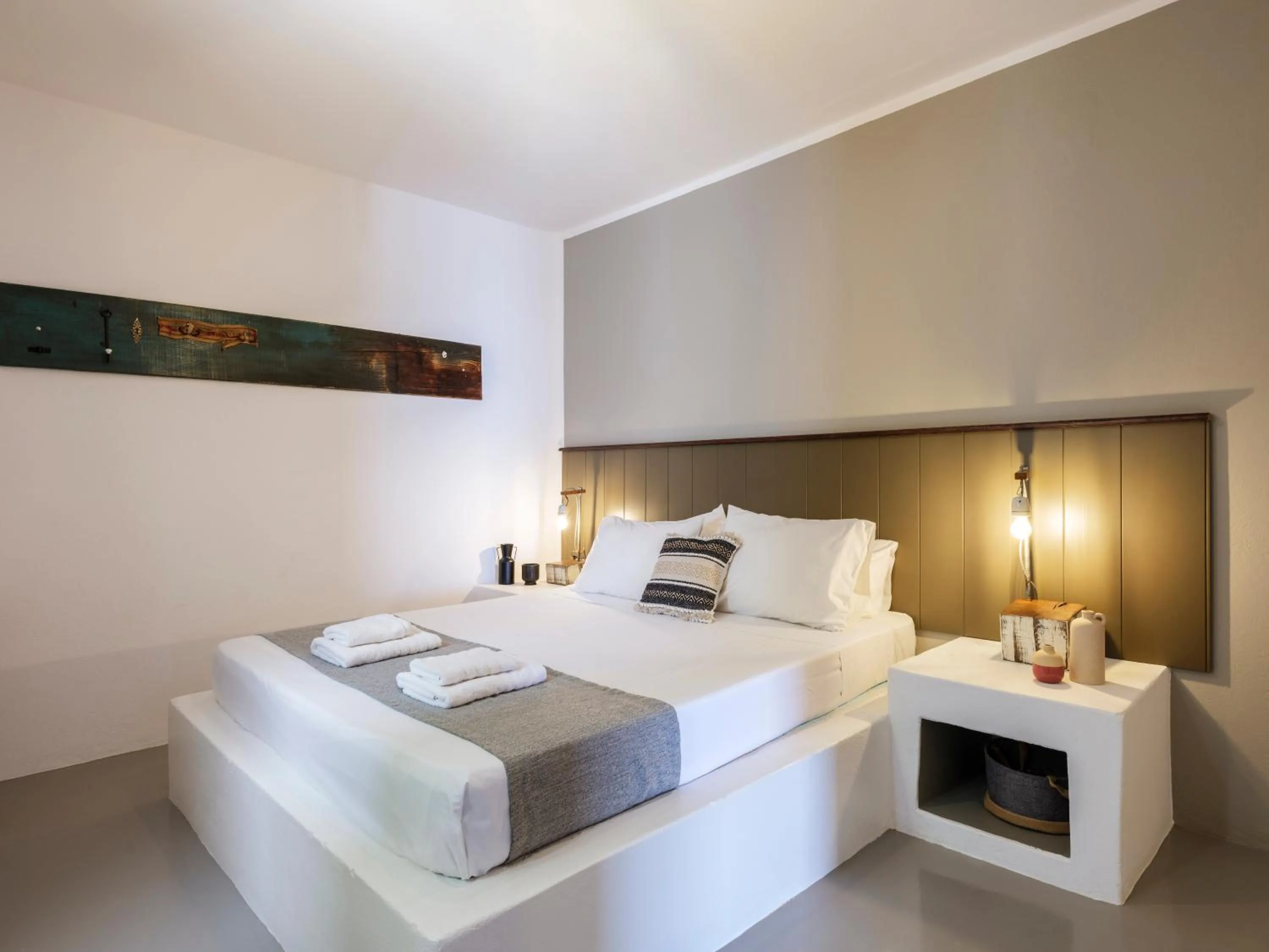 Bed in Mykonos Residence Villas & Suites Merchia beach