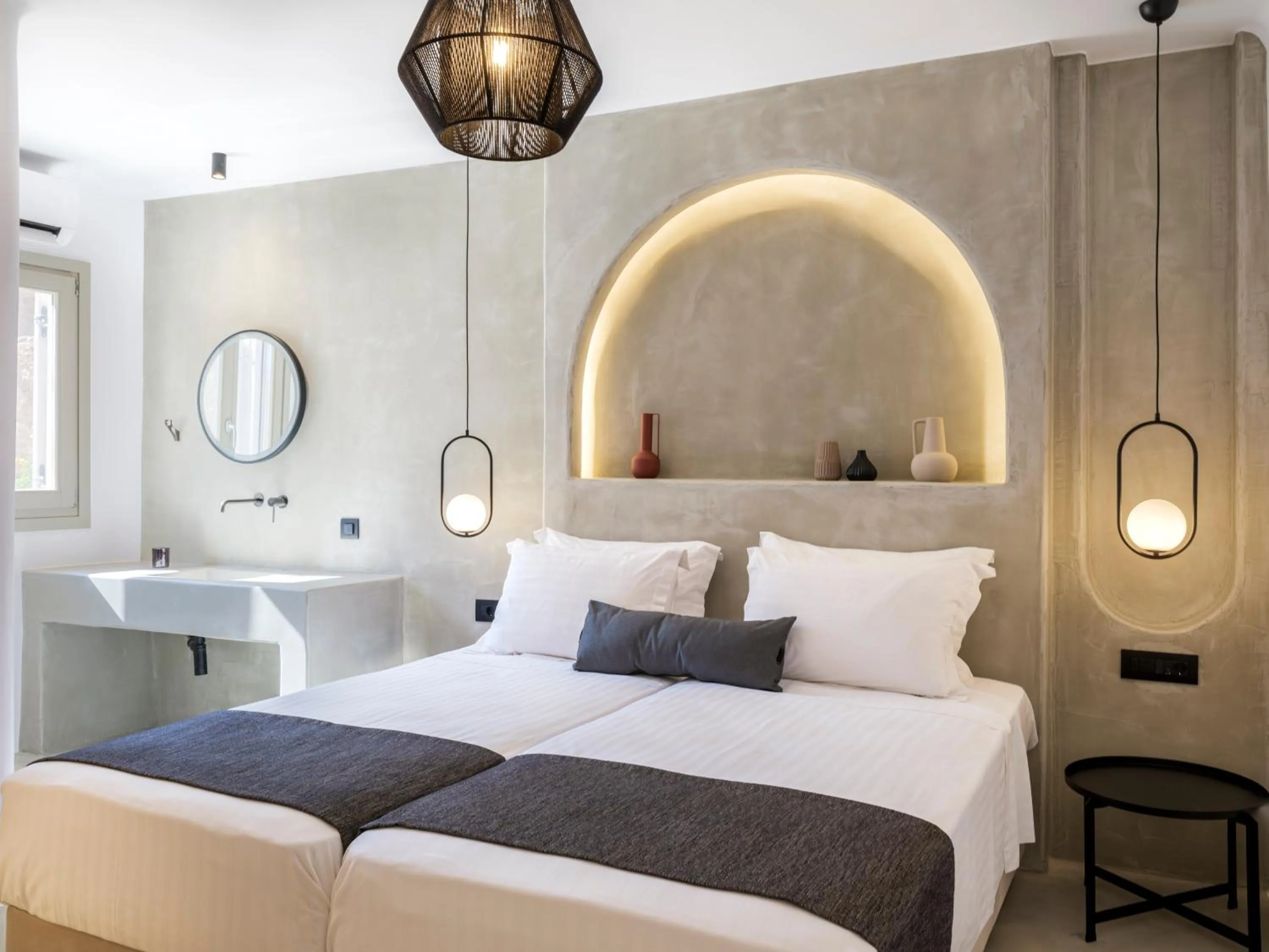 Bed in Mykonos Residence Villas & Suites Merchia beach