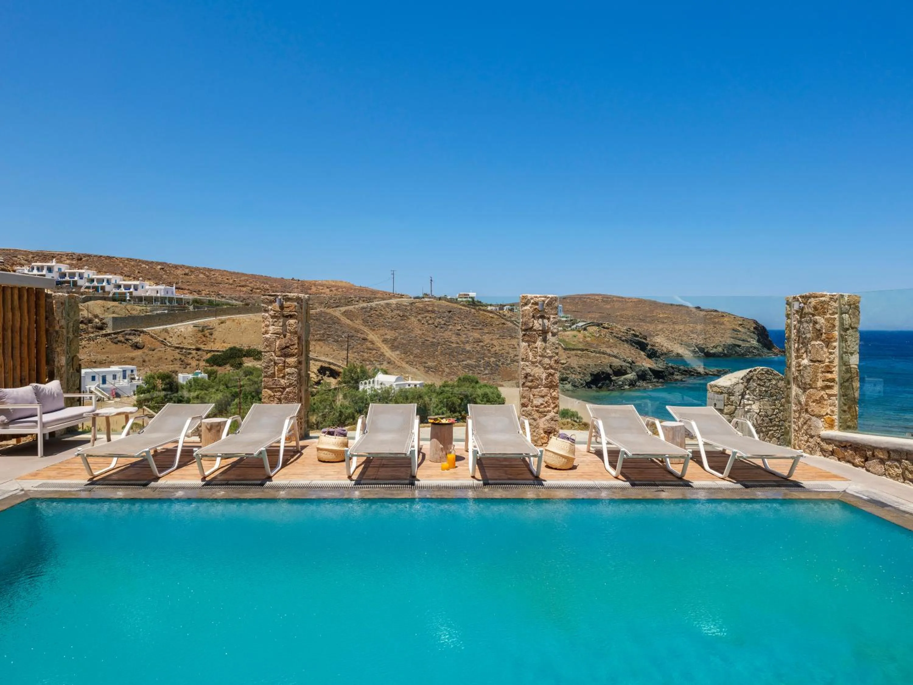 Day in Mykonos Residence Villas & Suites Merchia beach