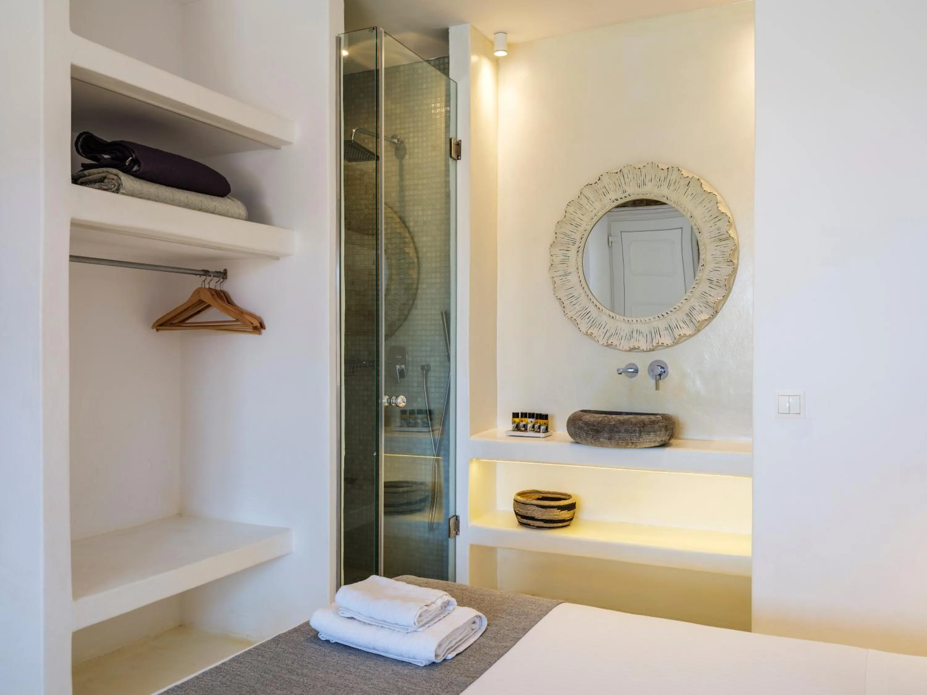 Shower in Mykonos Residence Villas & Suites Merchia beach