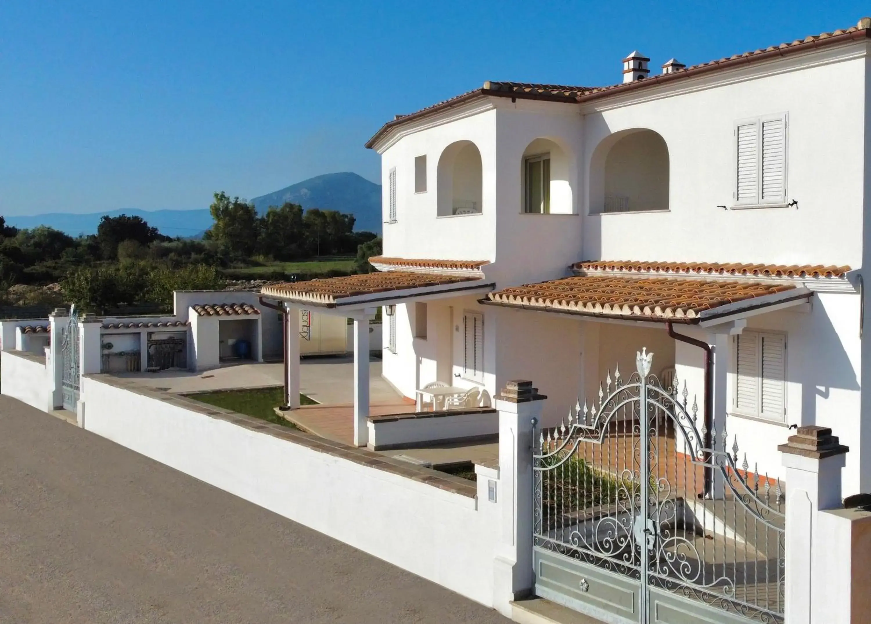 Residence in Orosei apartments with air conditioning and private outdoor area Residence in Orosei apartments with air conditioning and private outdoor area