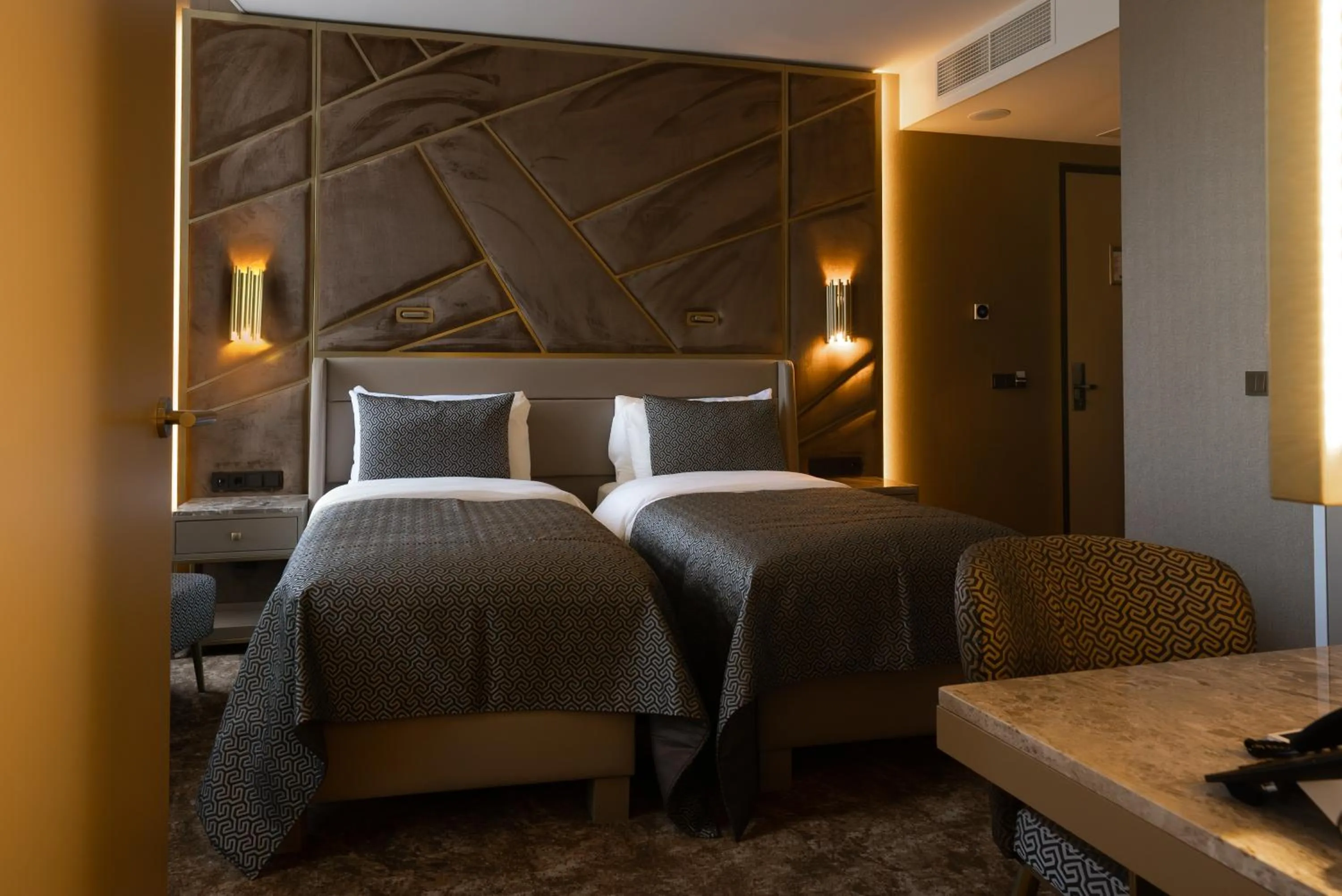 Bed in ART Hotel Rotterdam-Fully Renovated