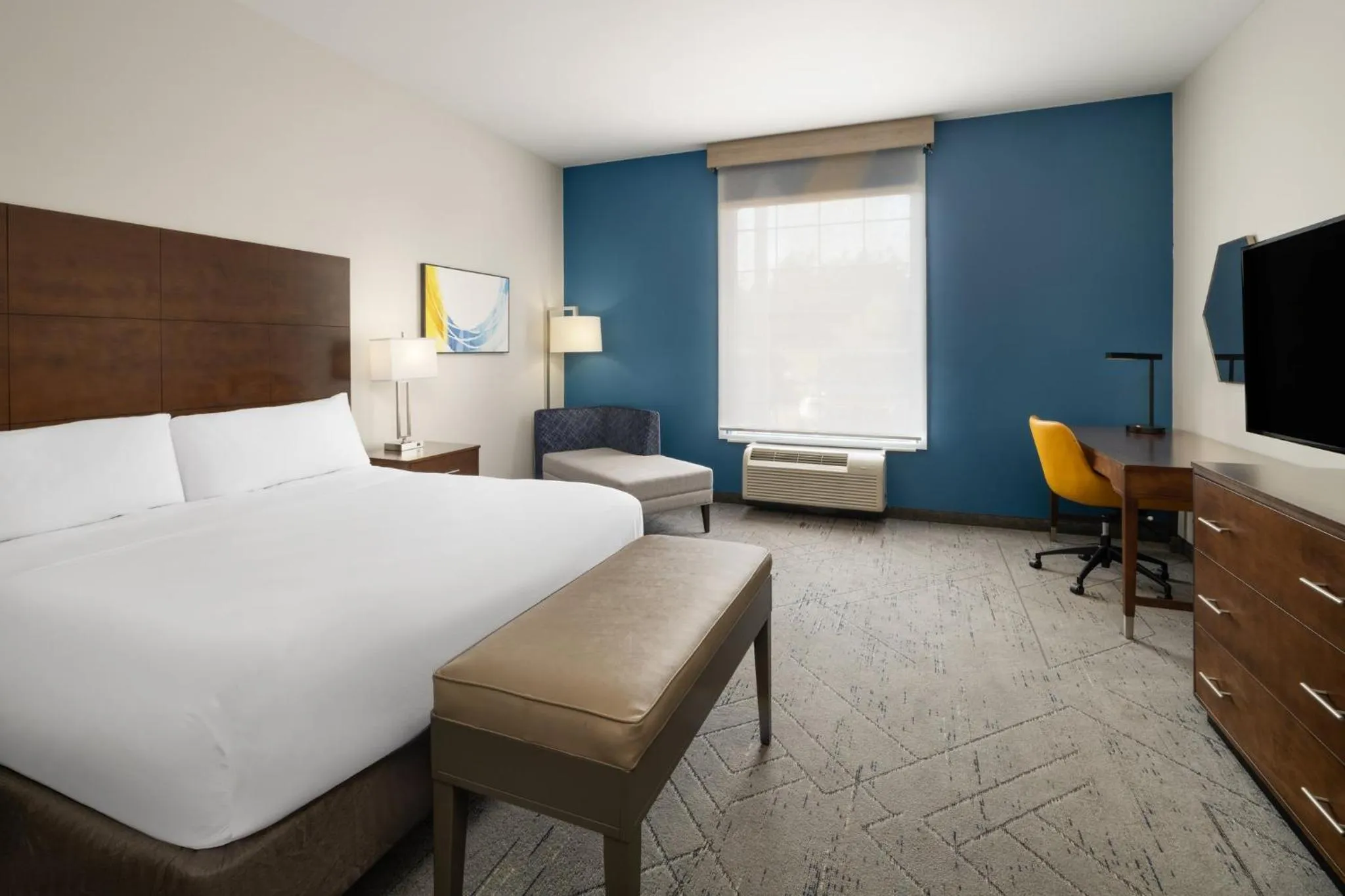 Photo of the whole room, Bed in Holiday Inn Express & Suites Aiken by IHG