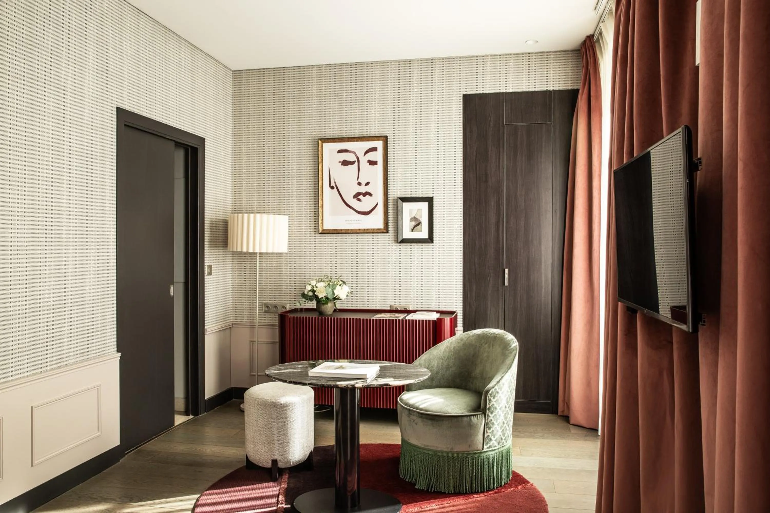 Photo of the whole room in Hotel Indigo Paris - Opera by IHG