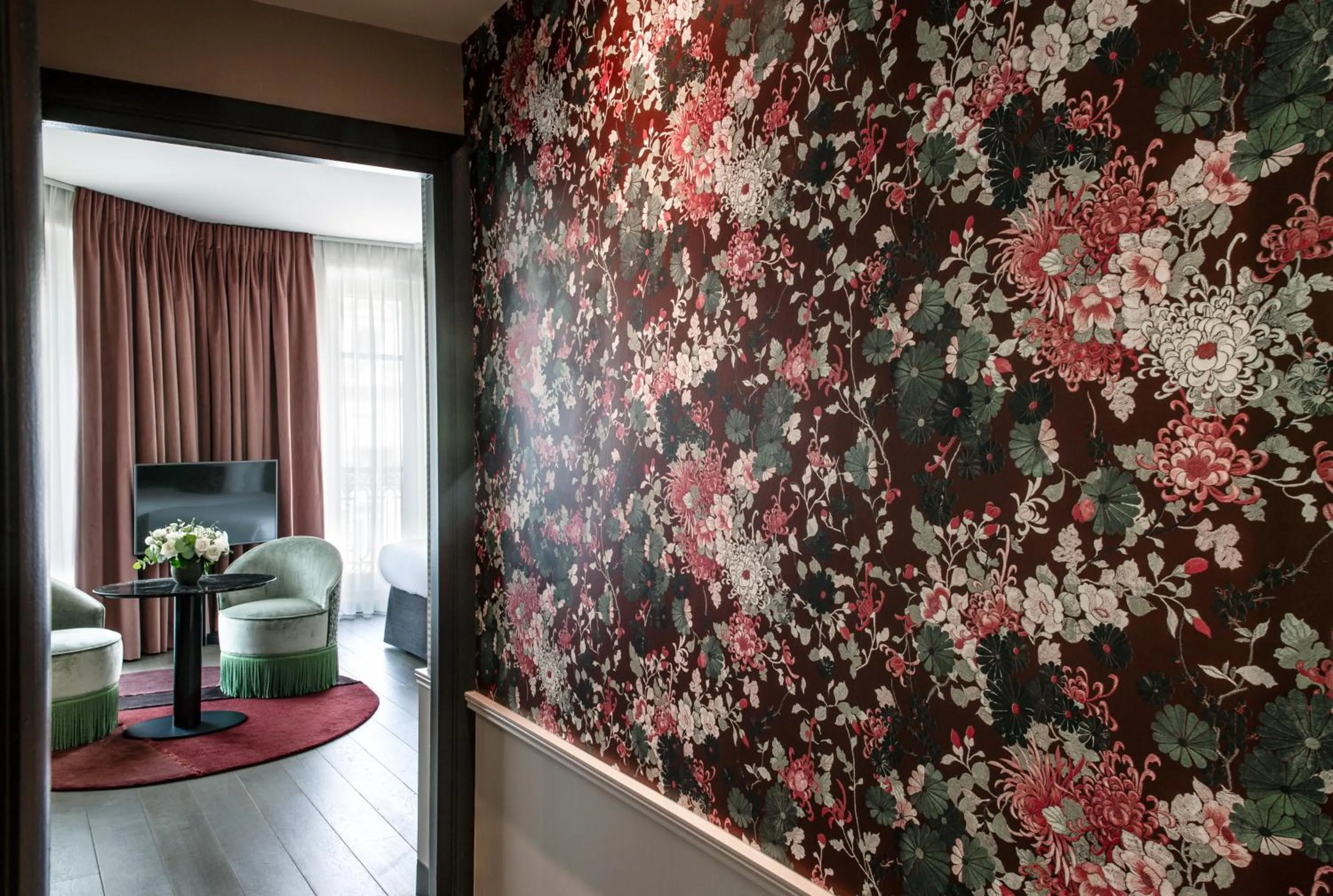 Photo of the whole room in Hotel Indigo Paris - Opera by IHG