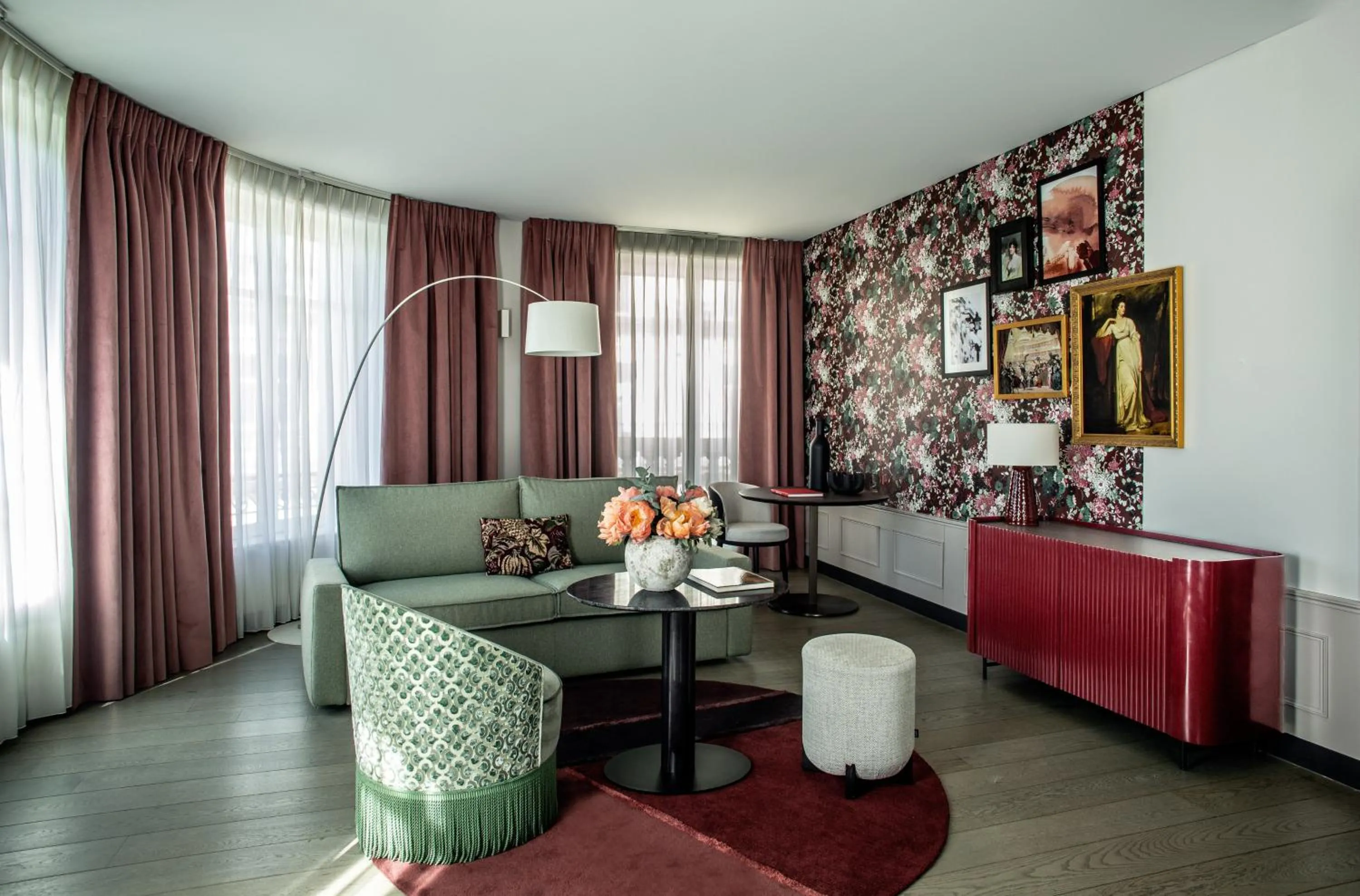 Photo of the whole room in Hotel Indigo Paris - Opera by IHG