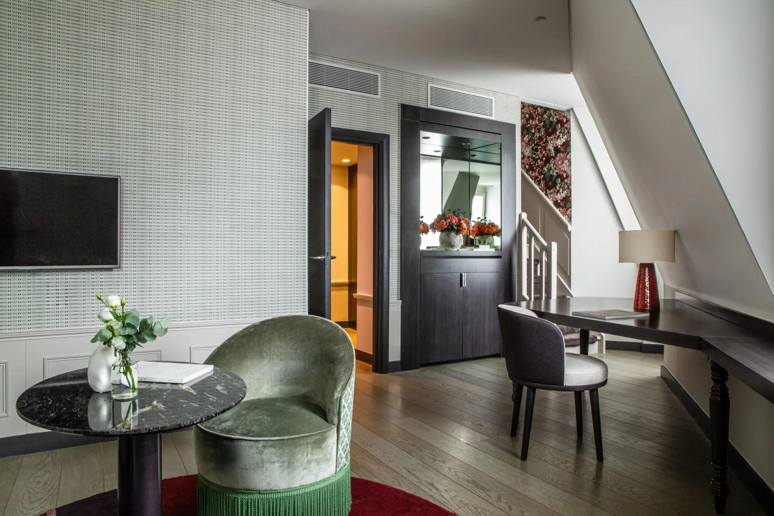 Photo of the whole room in Hotel Indigo Paris - Opera by IHG