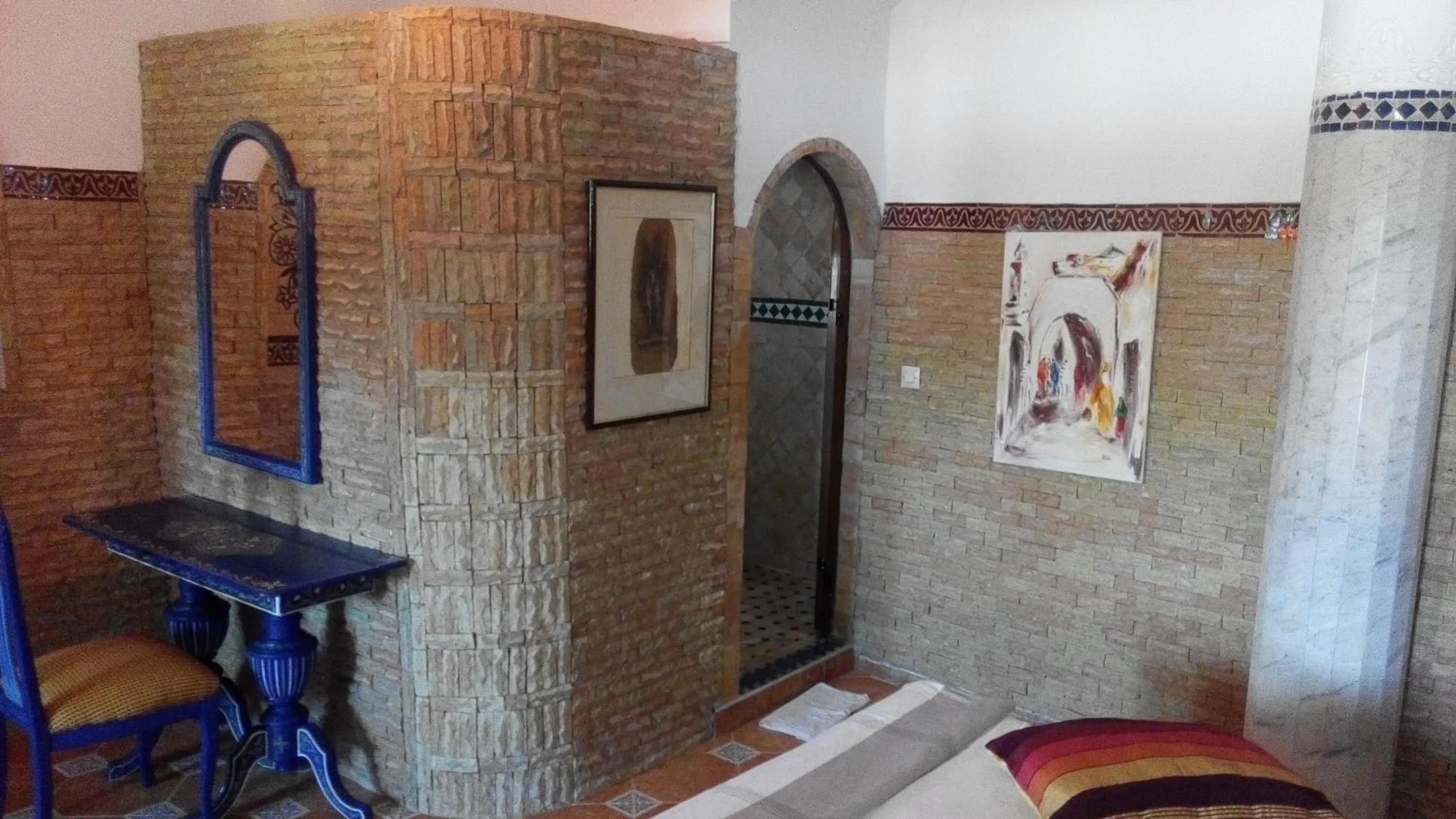 Shower in Pasta Plaza