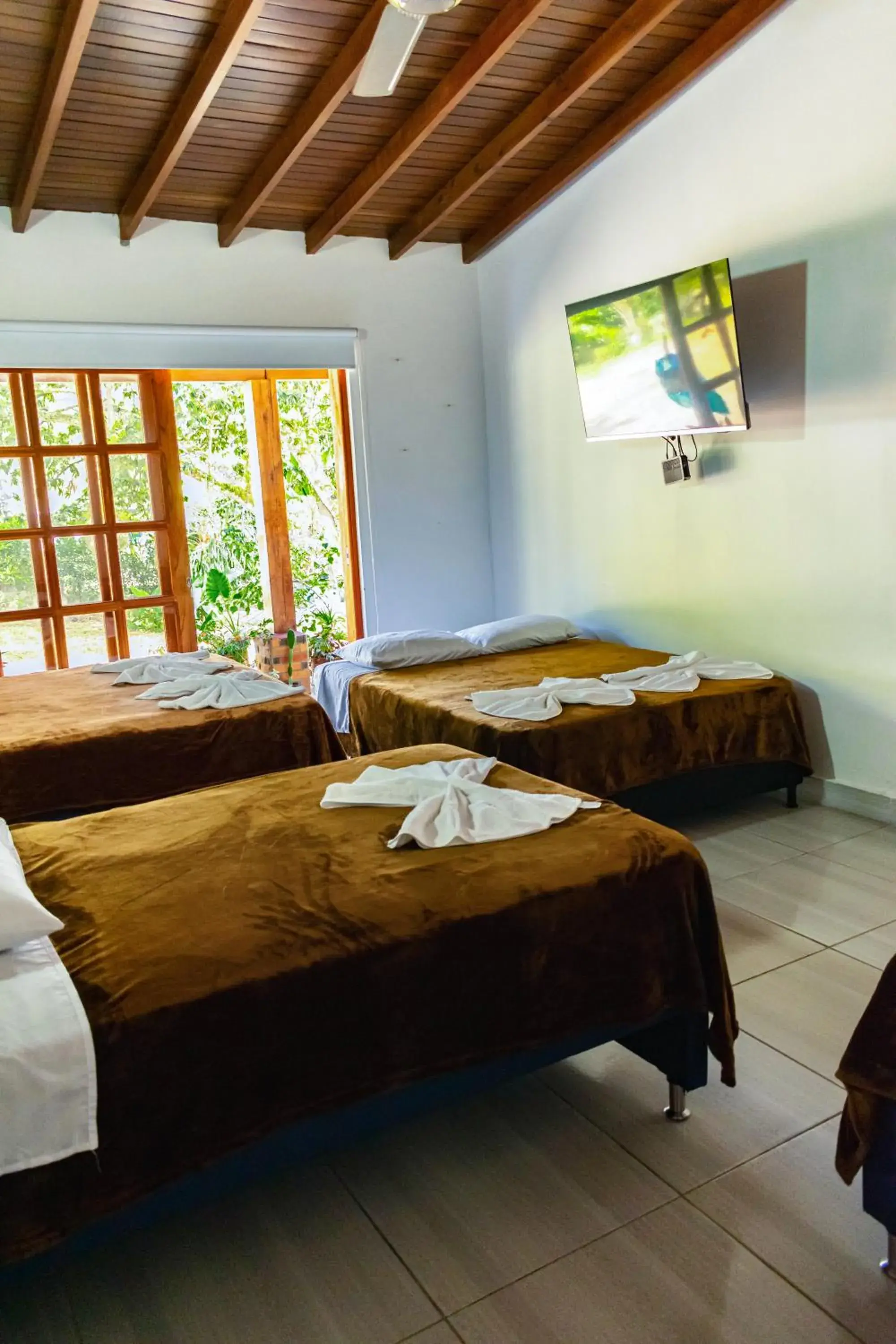 Comfort Quadruple Room in Hotel Campestre La Francesina Comfort Quadruple Room in Hotel Campestre La Francesina