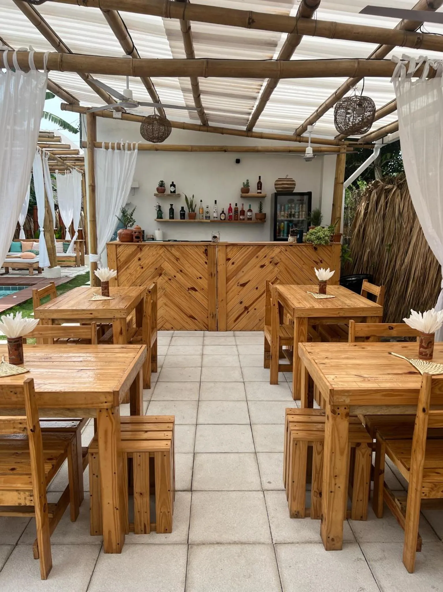 Restaurant/places to eat in Wander Boutique Hotel