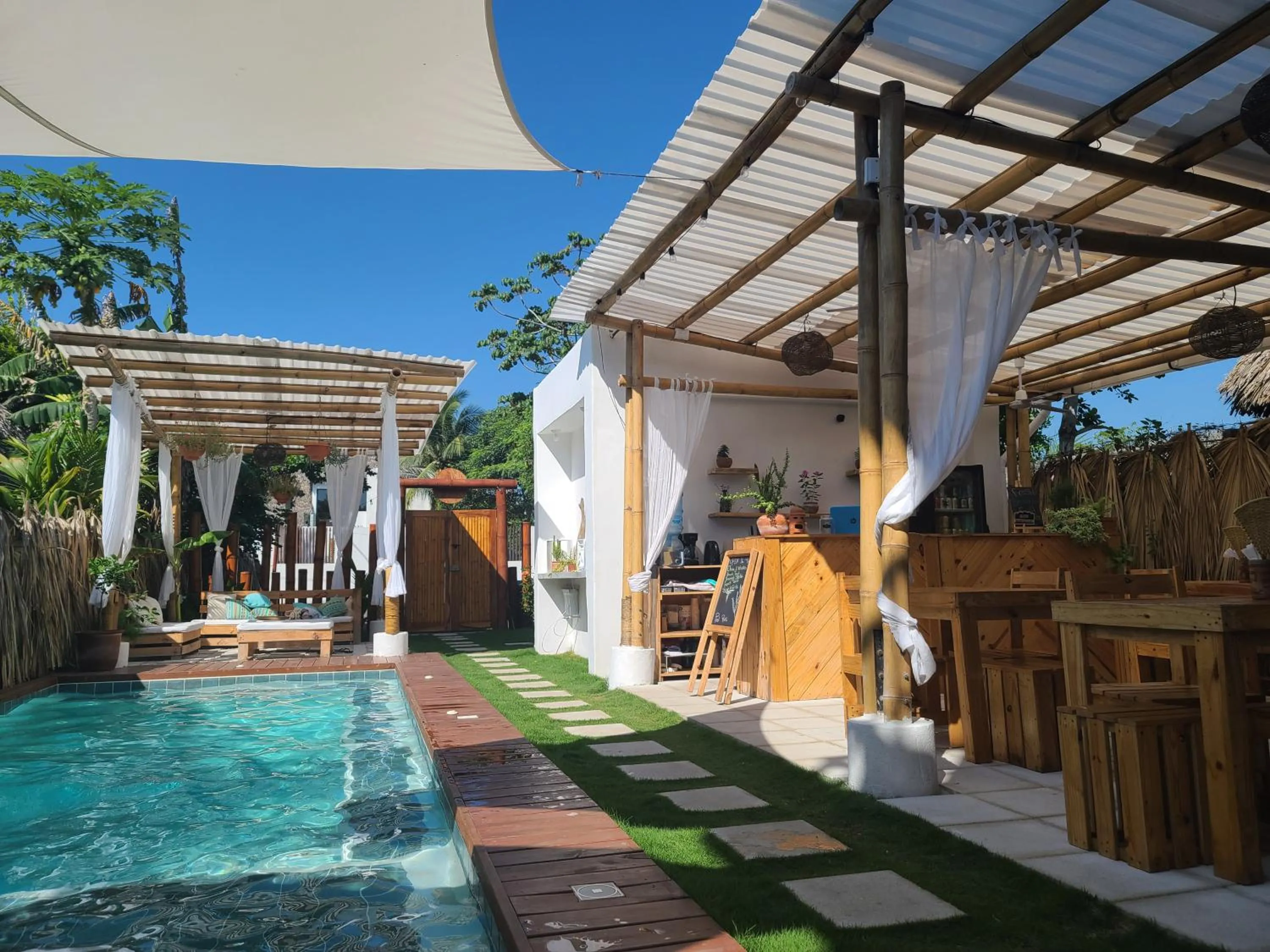 Restaurant/places to eat in Wander Boutique Hotel