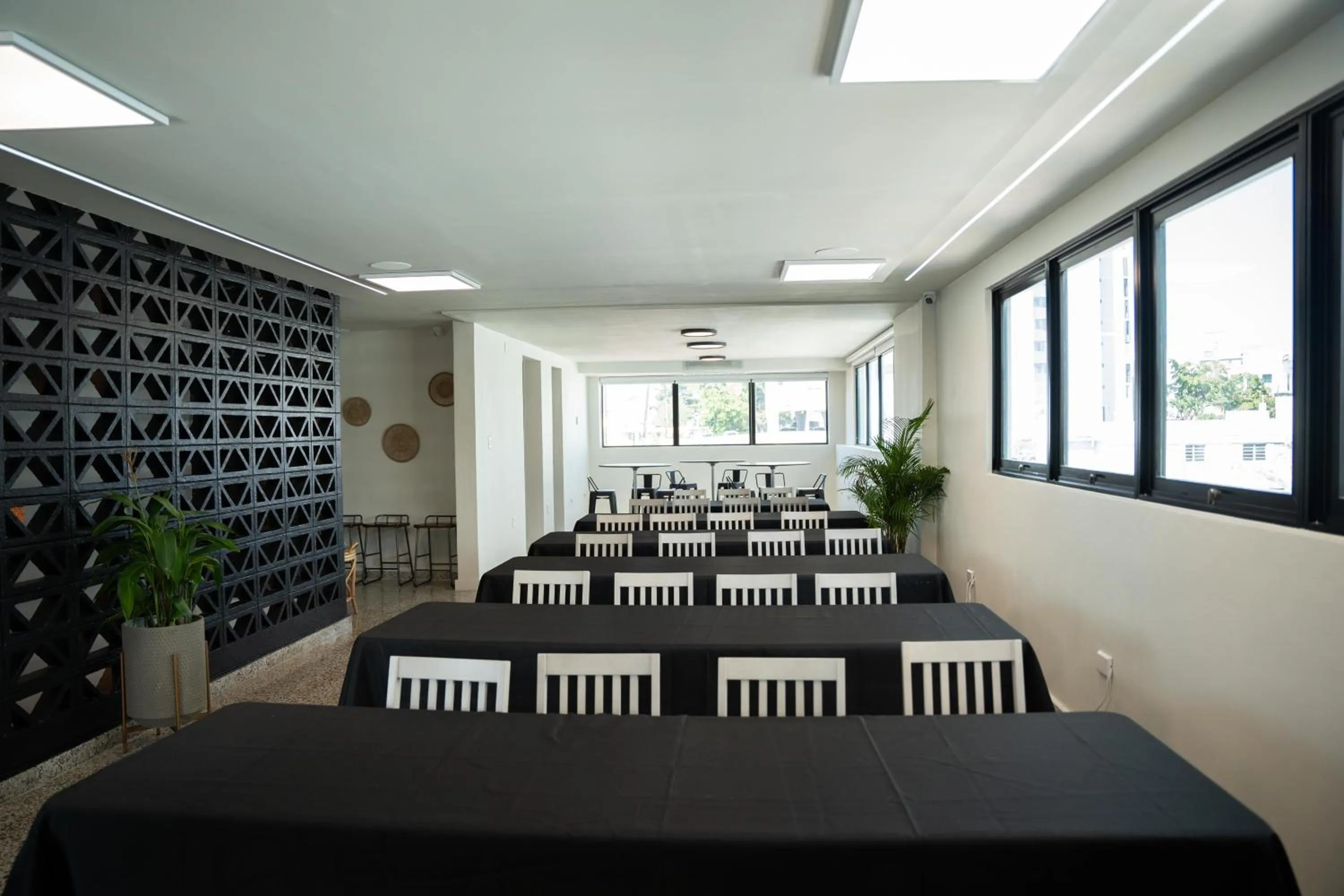 Business facilities in The Looking Glass Hotel