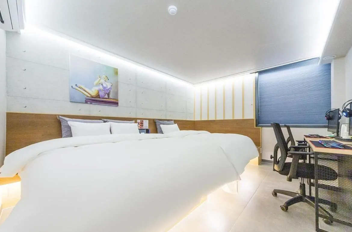 Deluxe Twin Room in Hotel The Araboda