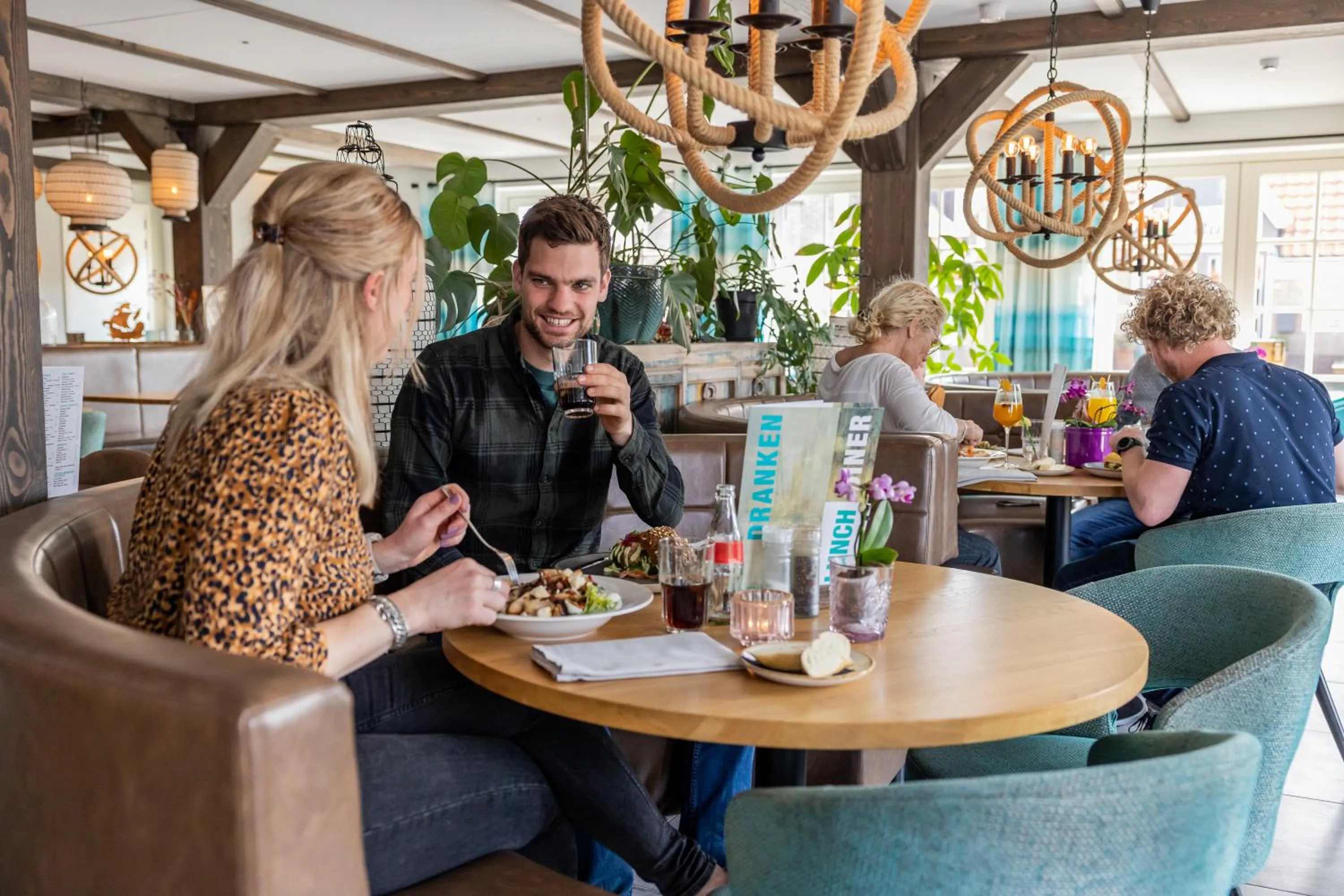 Restaurant/places to eat in Hotel De Walvisvaarder