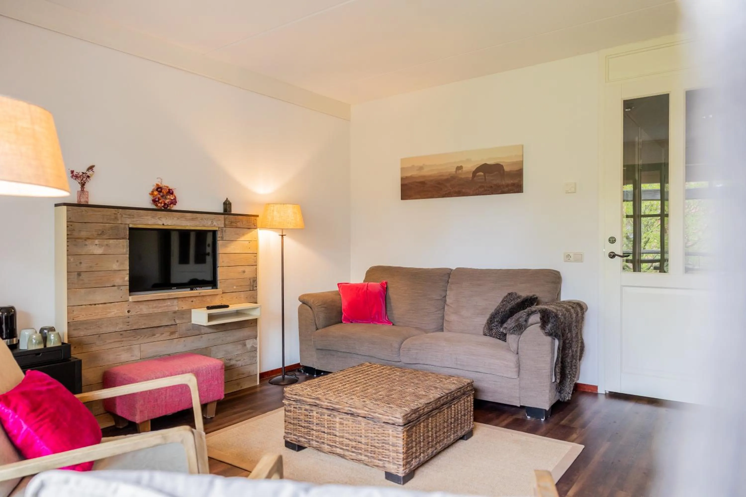 Living room in Hotel De Walvisvaarder