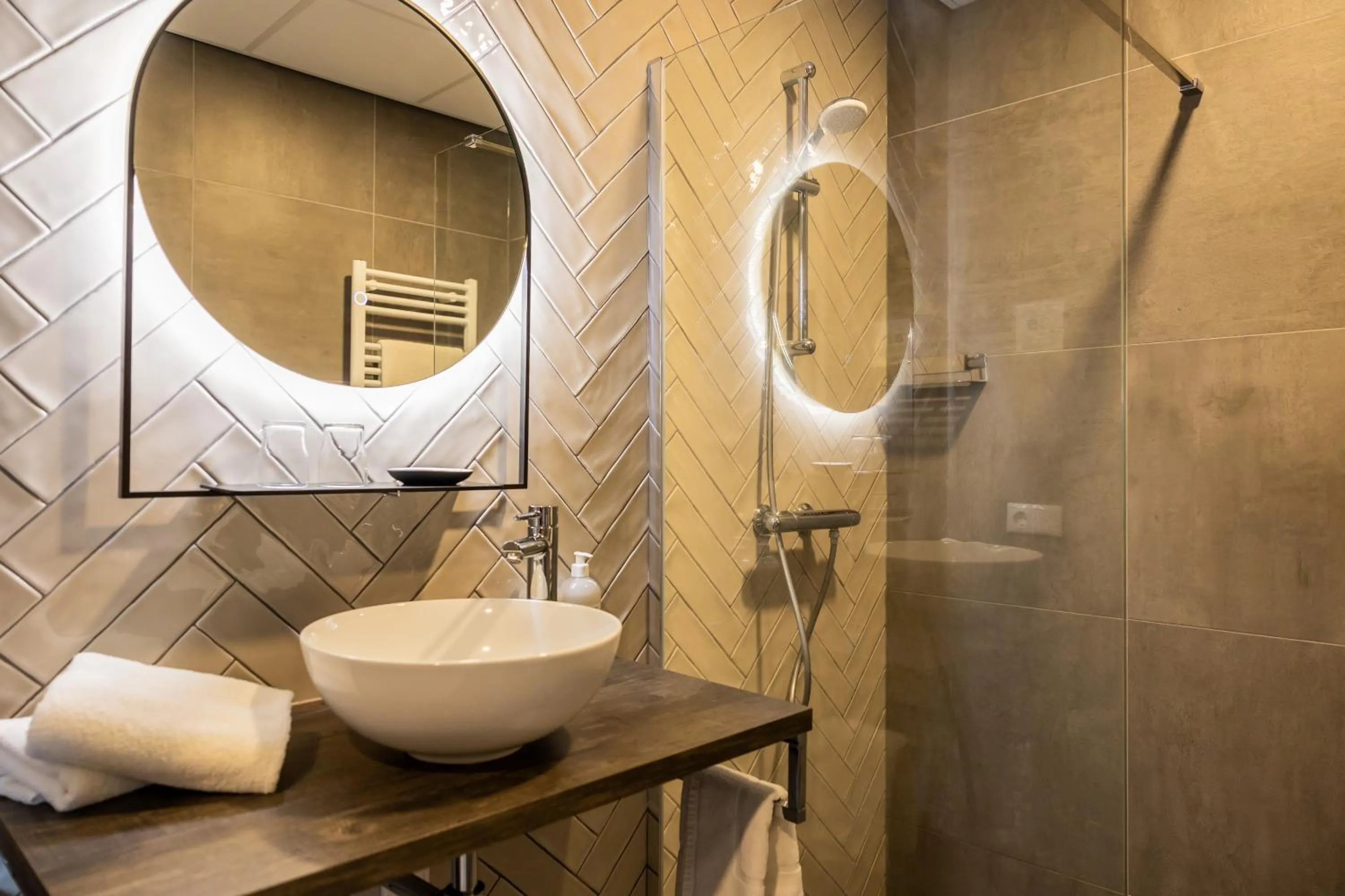 Bathroom in Hotel De Walvisvaarder