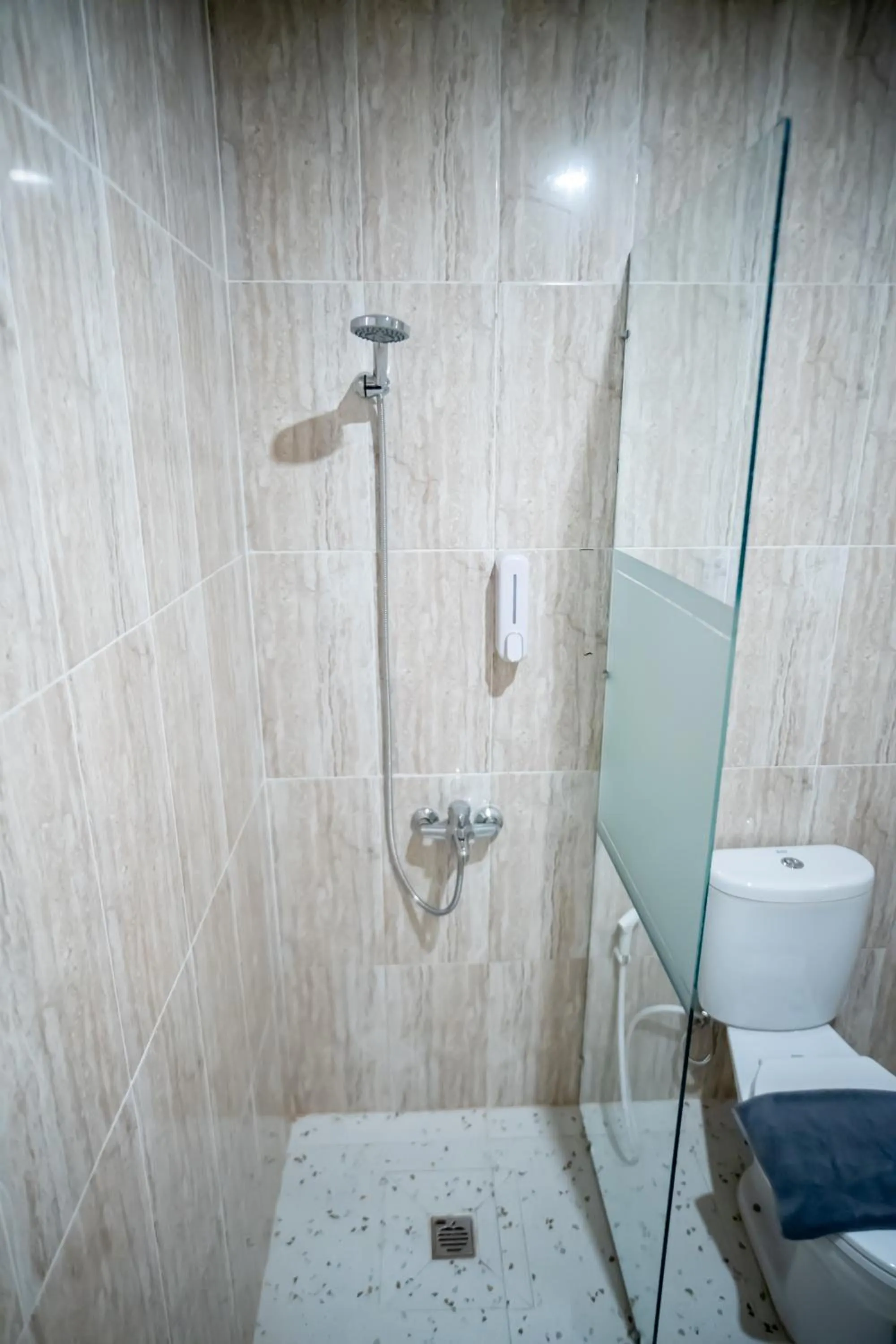 Elephant Inn and Suite by Sajiwa