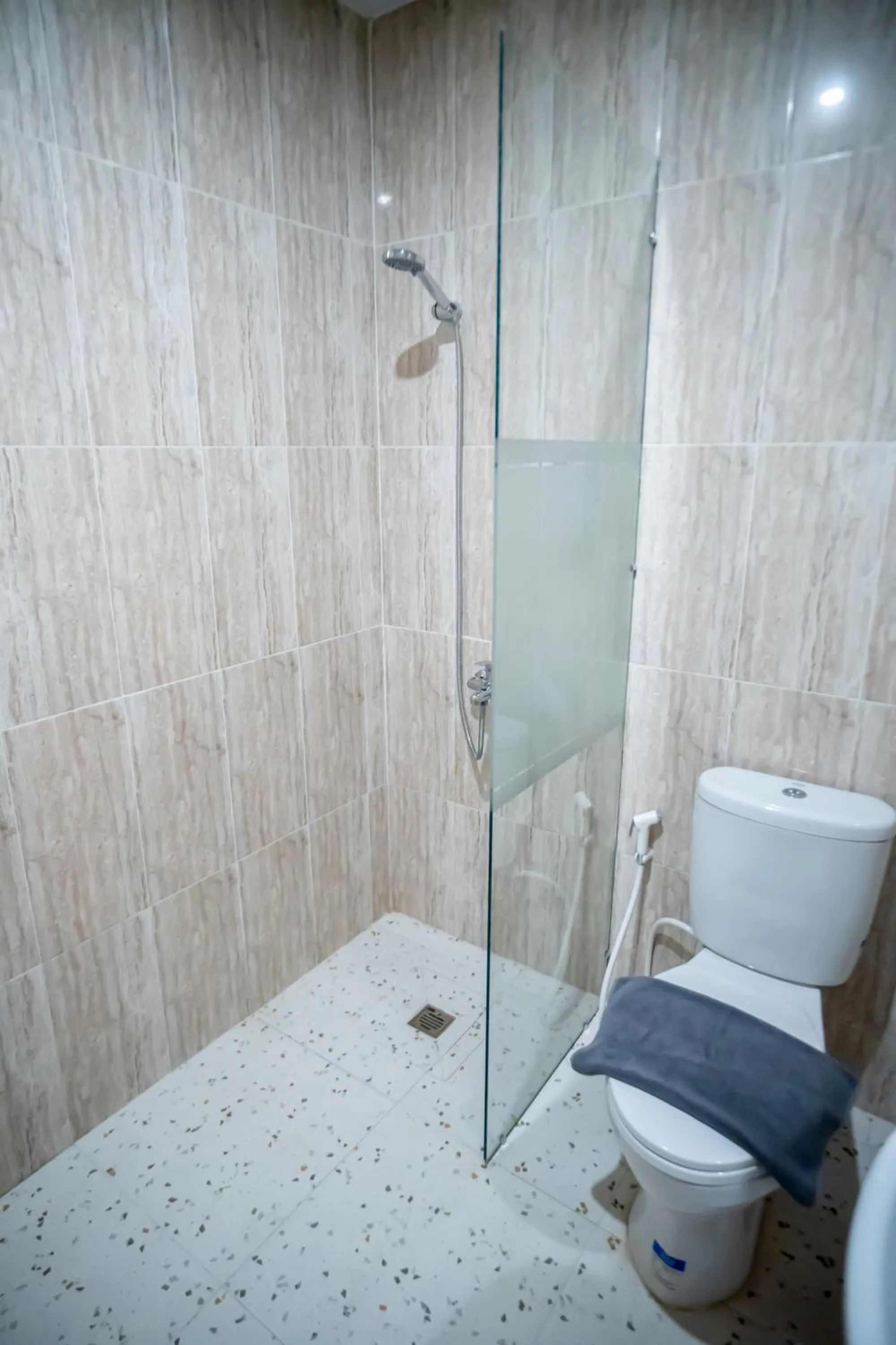 Elephant Inn and Suite by Sajiwa