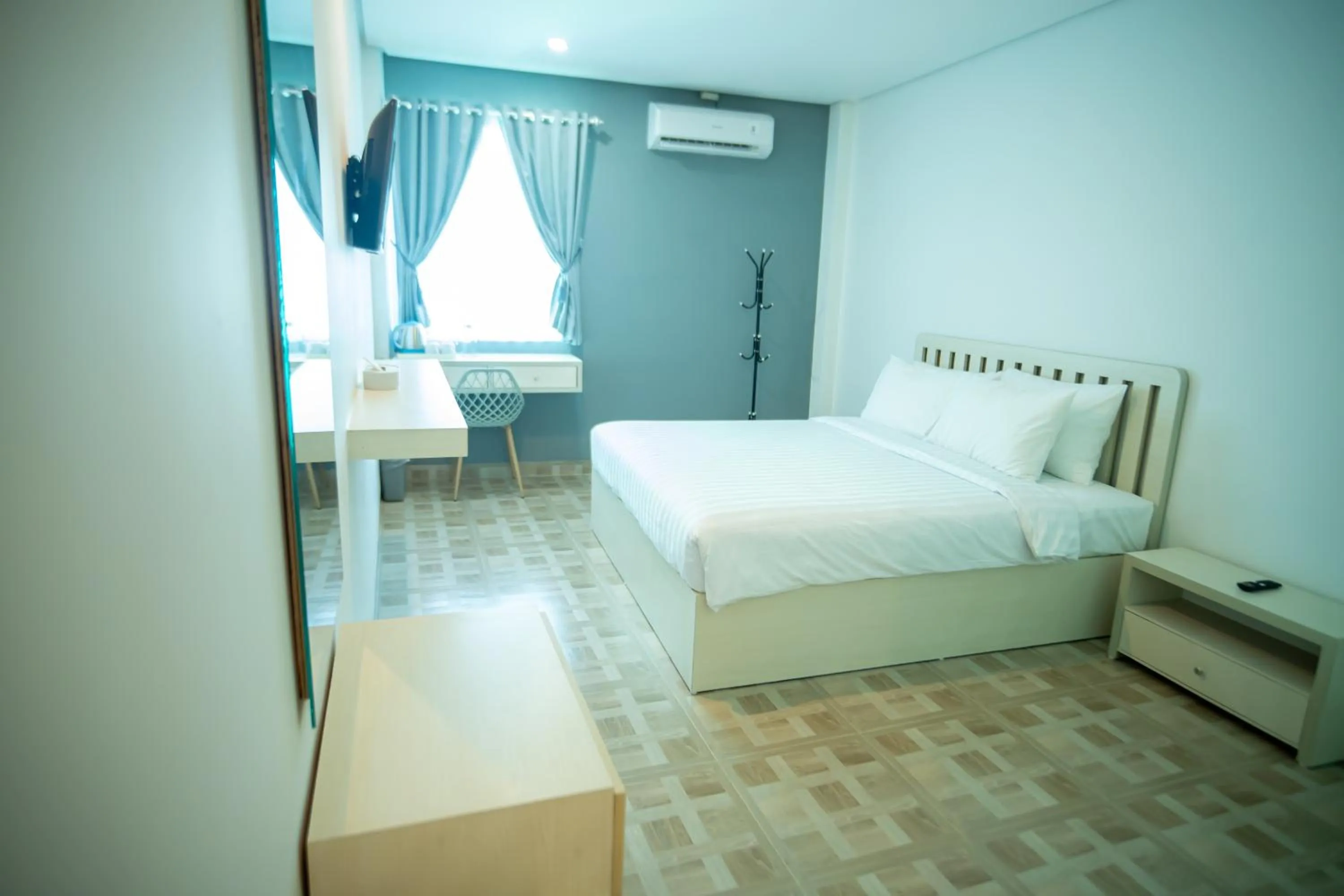 Bed in Elephant Inn and Suite by Sajiwa