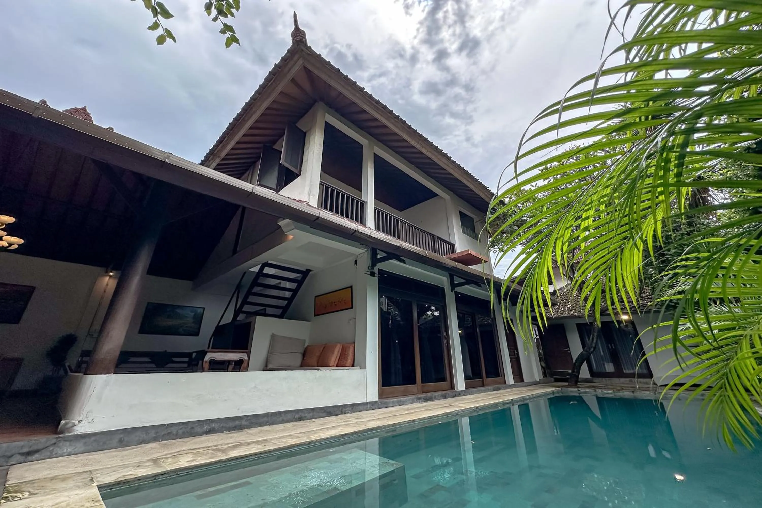 Property building in Villa Rocko