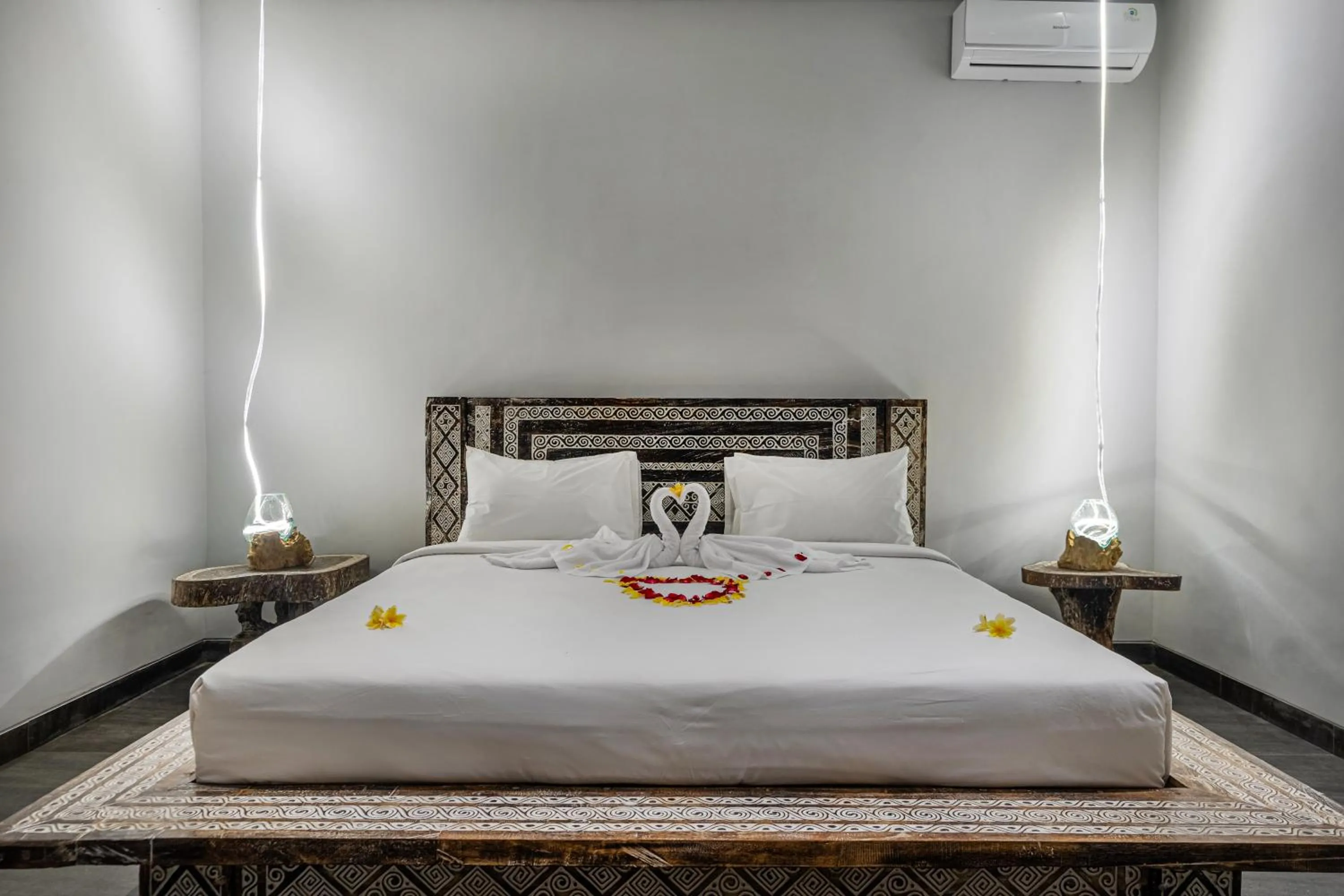 Bed in Brand new Luxury 3BR villa Ethnic Ubud #3