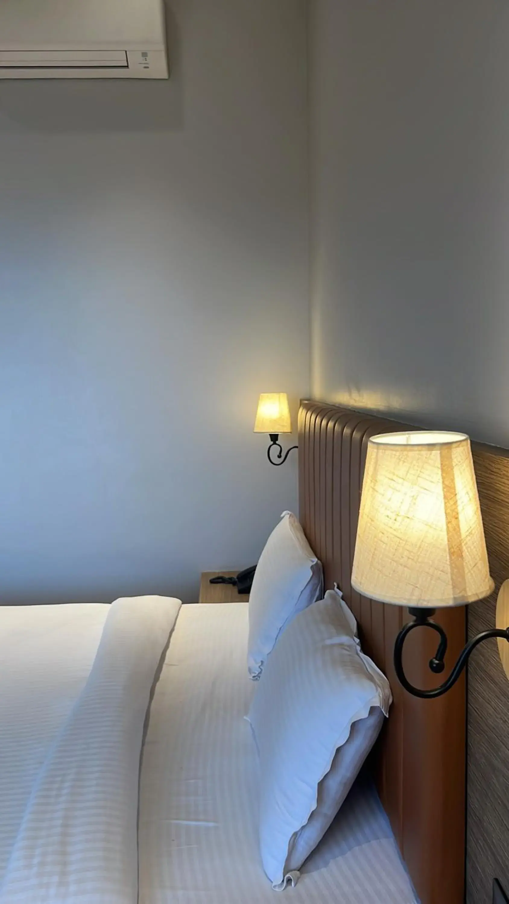 Bed in Jumbo Serene Bed in Jumbo Serene