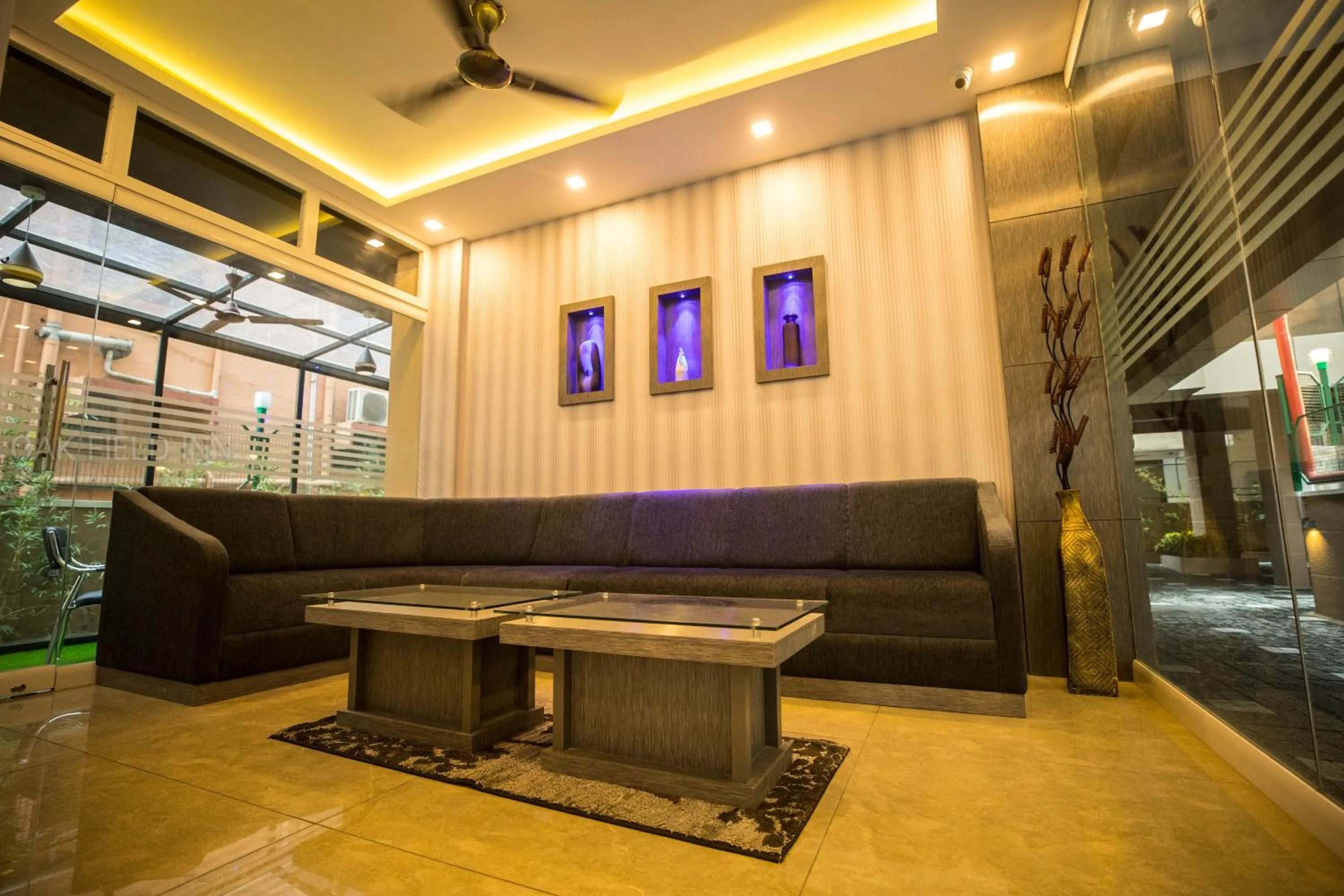 Seating area in Oak Field Inn