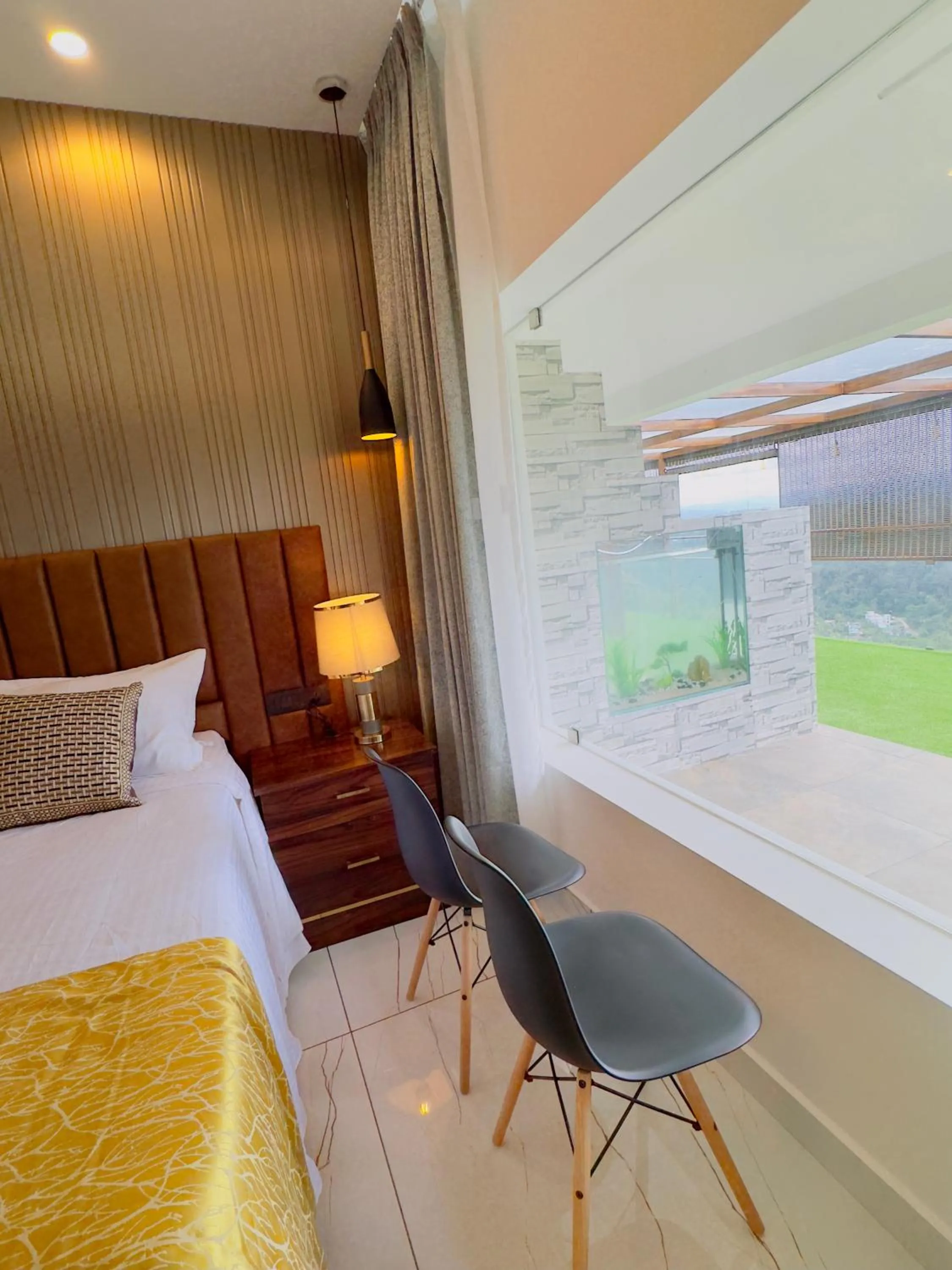 Seating area, Bed in Misty Wonders