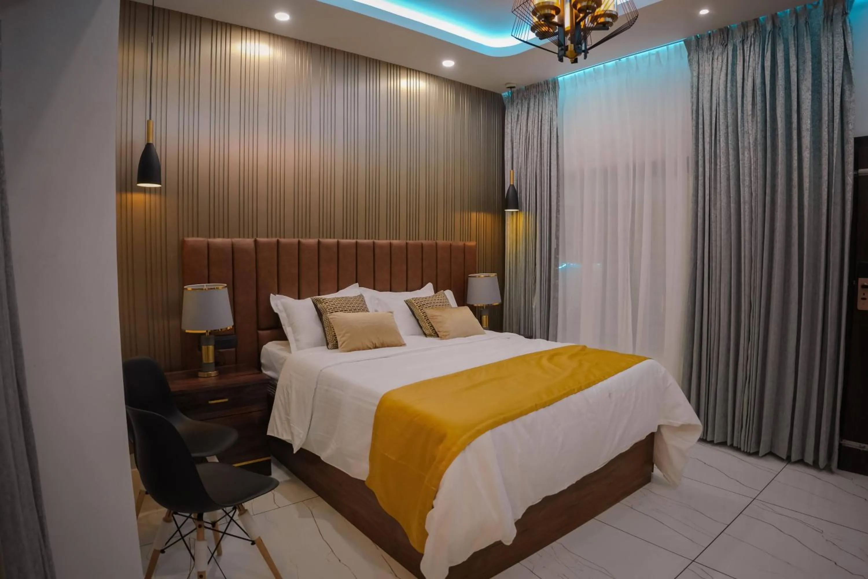 Bedroom, Bed in Misty Wonders