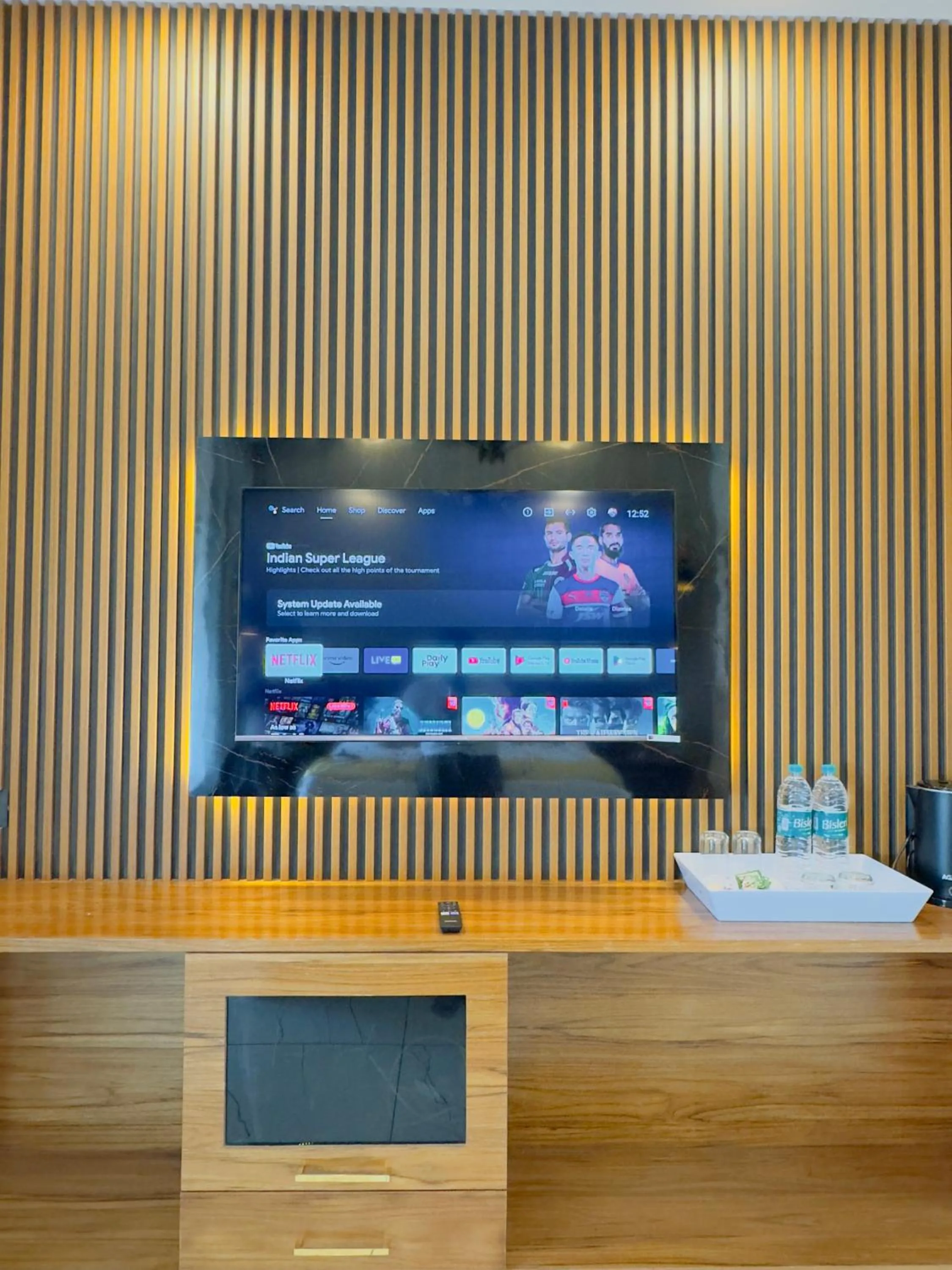 TV and multimedia in Misty Wonders