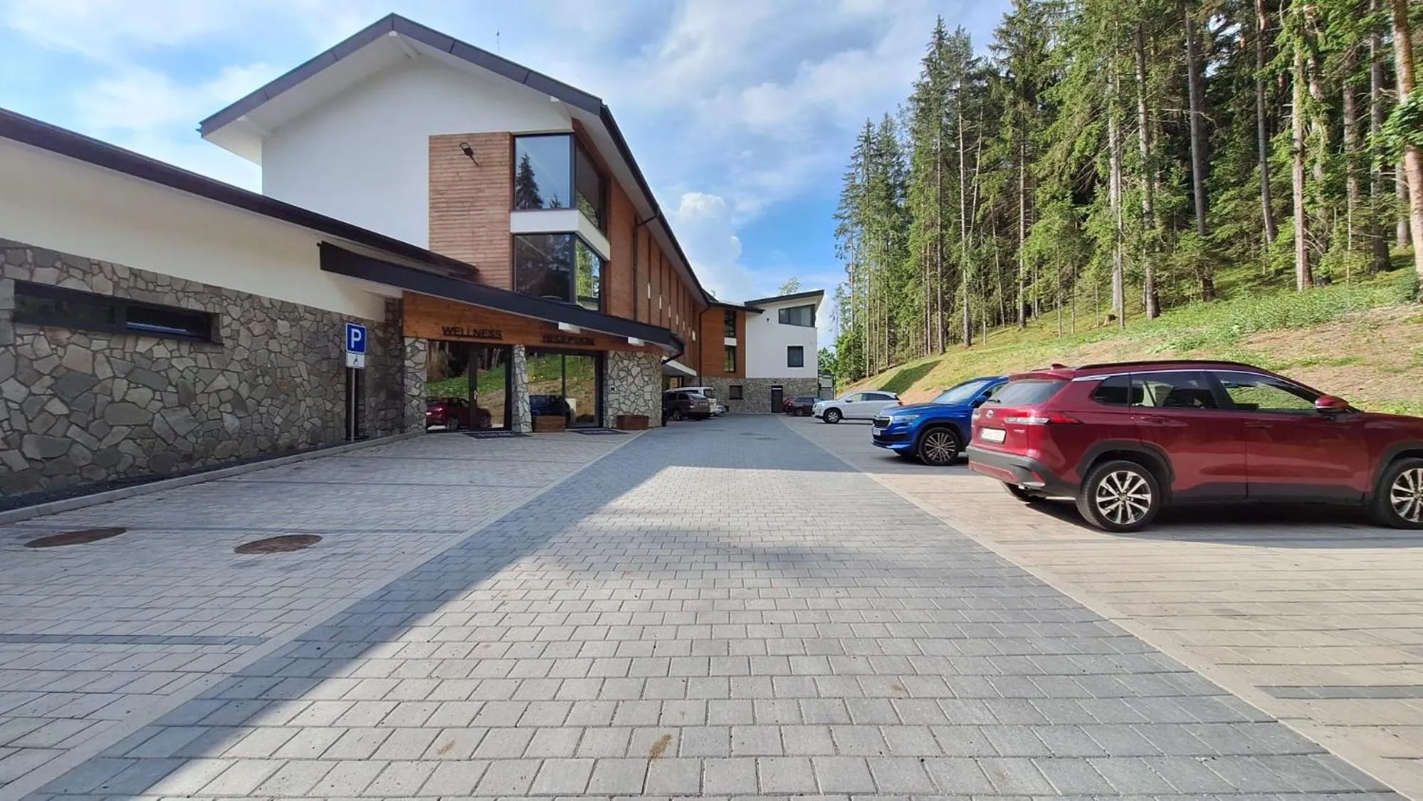 Parking in Spa & Wellness Hotel Fitak****