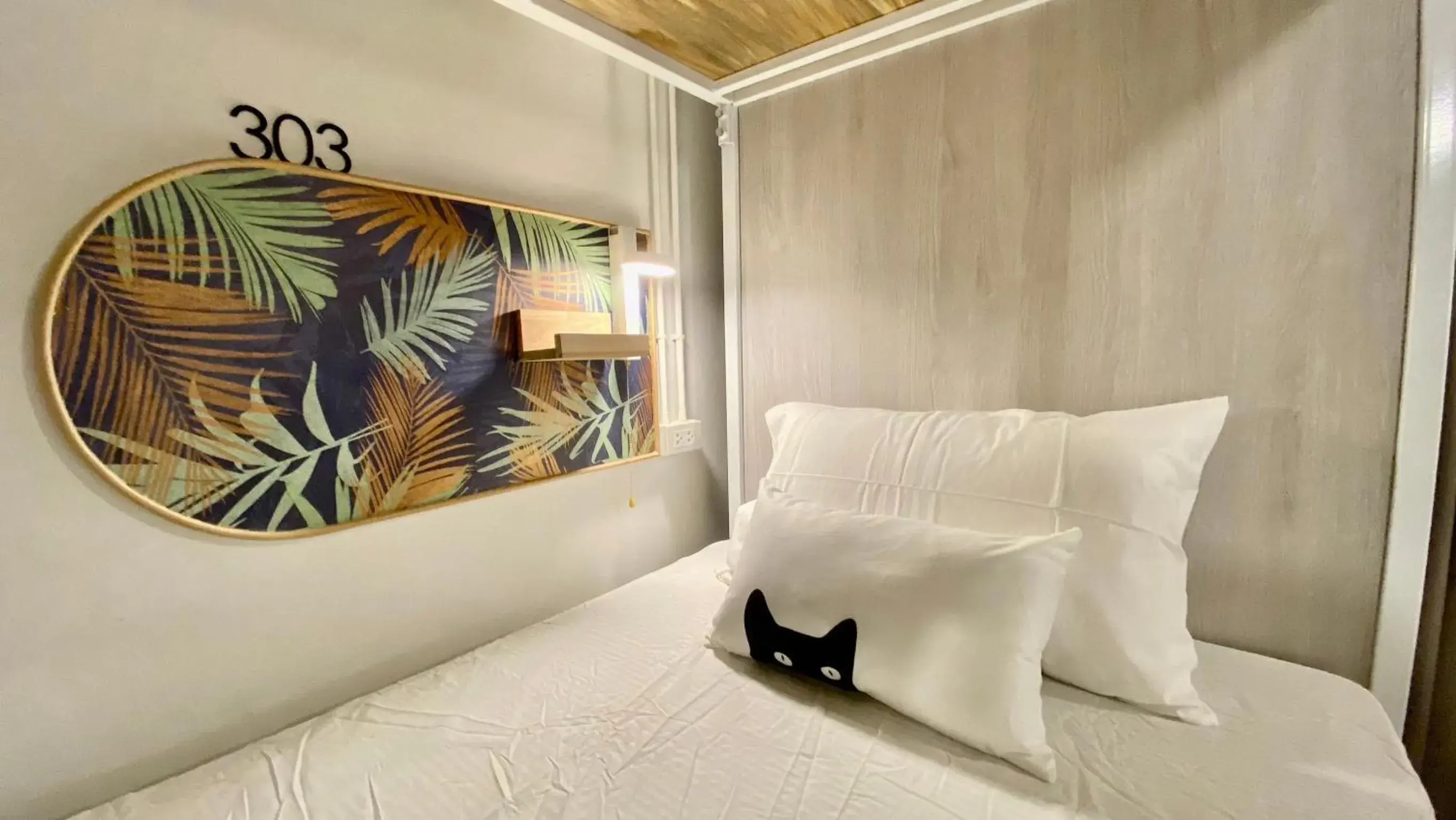 Bed in Unplugged at Bangrak Design Hostel Bed in Unplugged at Bangrak Design Hostel