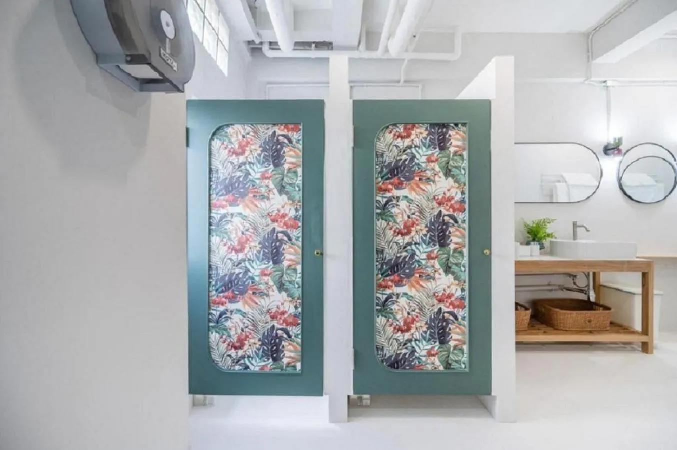 Bathroom in Unplugged at Bangrak Design Hostel