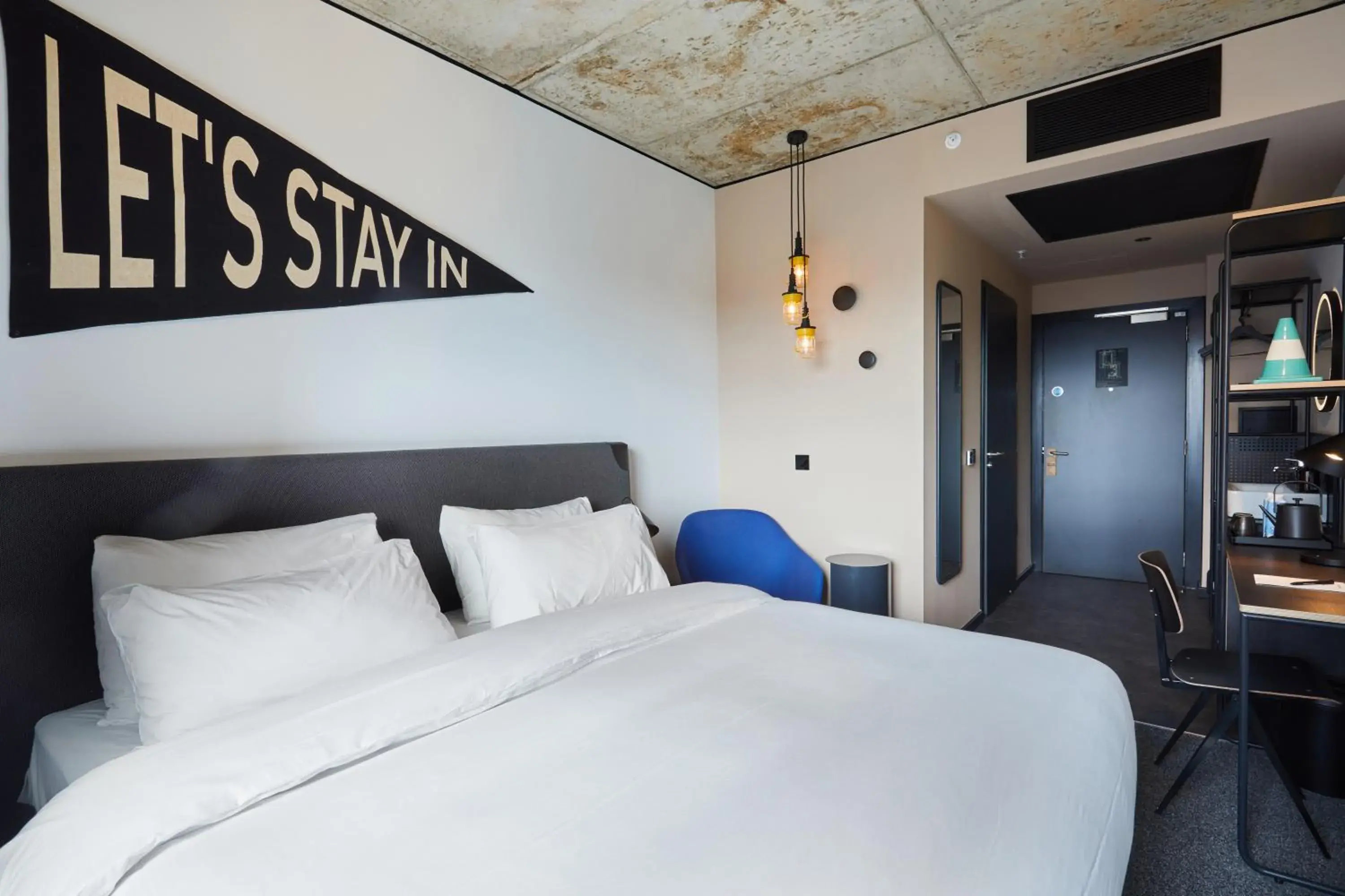 Standard King Room in The Social Hub Glasgow Standard King Room in The Social Hub Glasgow