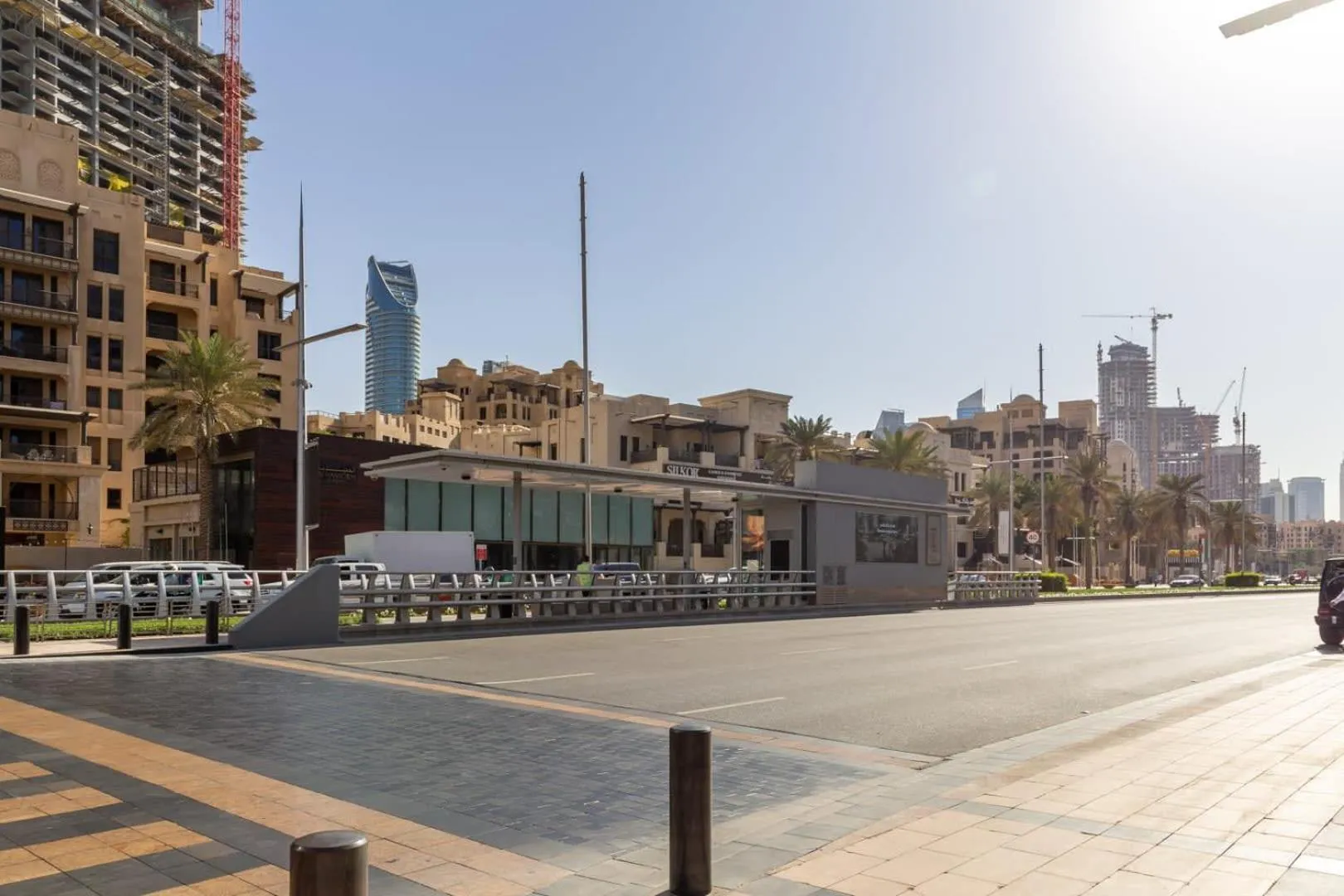 Neighbourhood in Frank Porter - Vera Residence