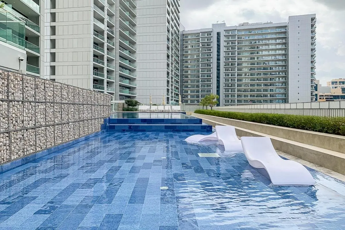 Swimming pool in Frank Porter - Vera Residence