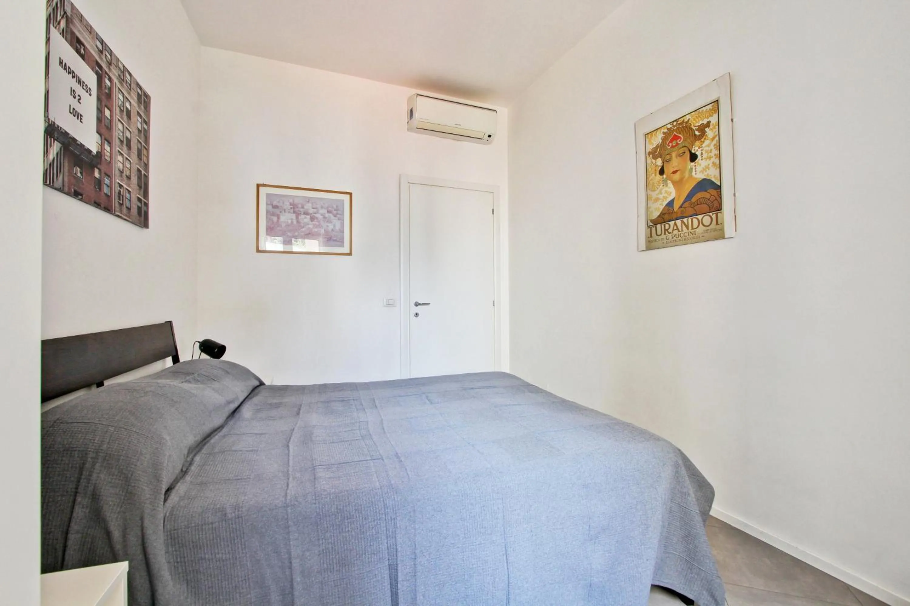 Bedroom, Bed in [Roma centro Storico * * * * *]- Via Torino Suite