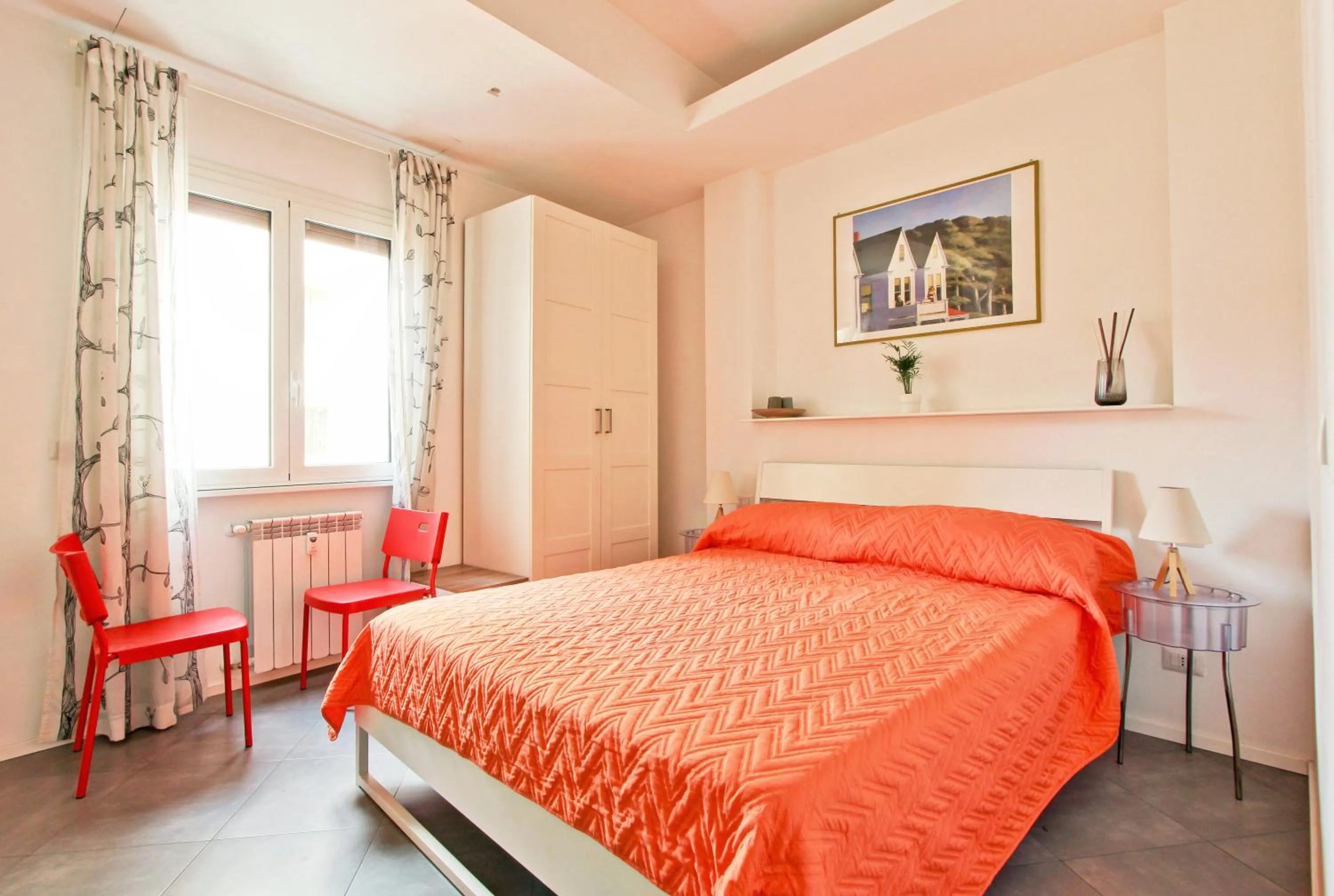 Photo of the whole room, Bed in [Roma centro Storico * * * * *]- Via Torino Suite