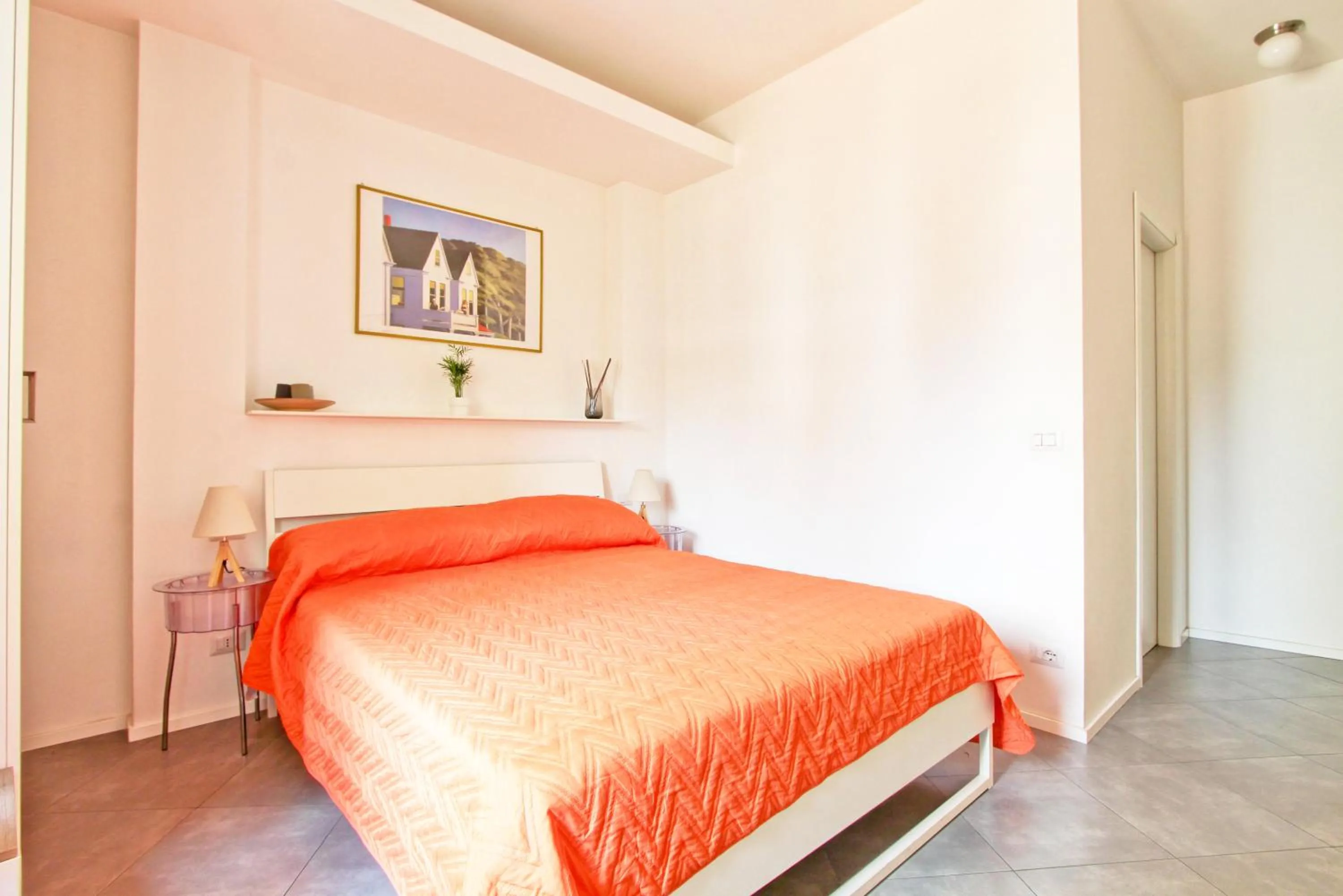 Photo of the whole room, Bed in [Roma centro Storico * * * * *]- Via Torino Suite