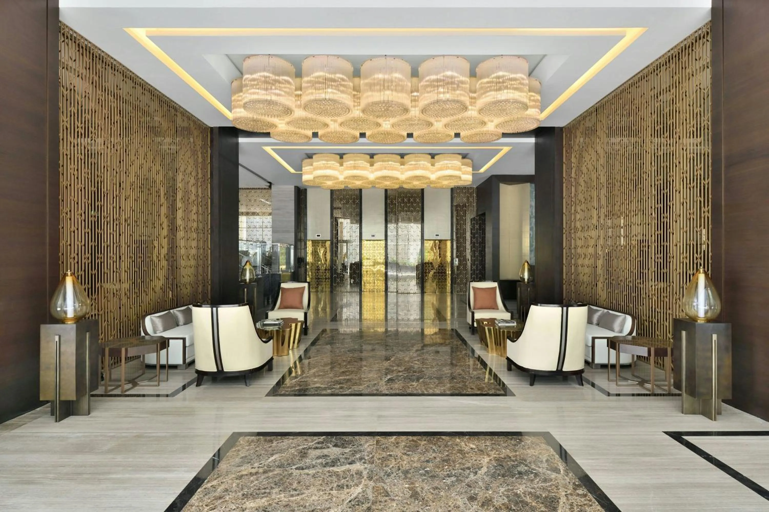 Lobby or reception in Sheraton Colombo Hotel