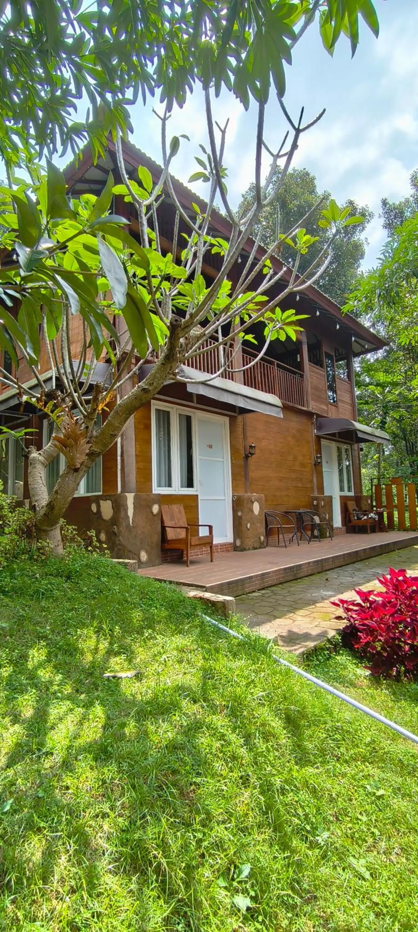 NK Villa Syariah And Cafe Prigen