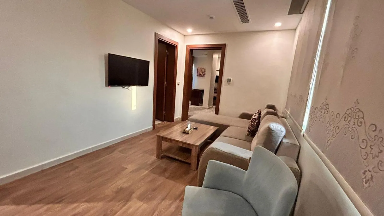 Three-Bedroom Suite in Al Madinah ANASAT Hotel