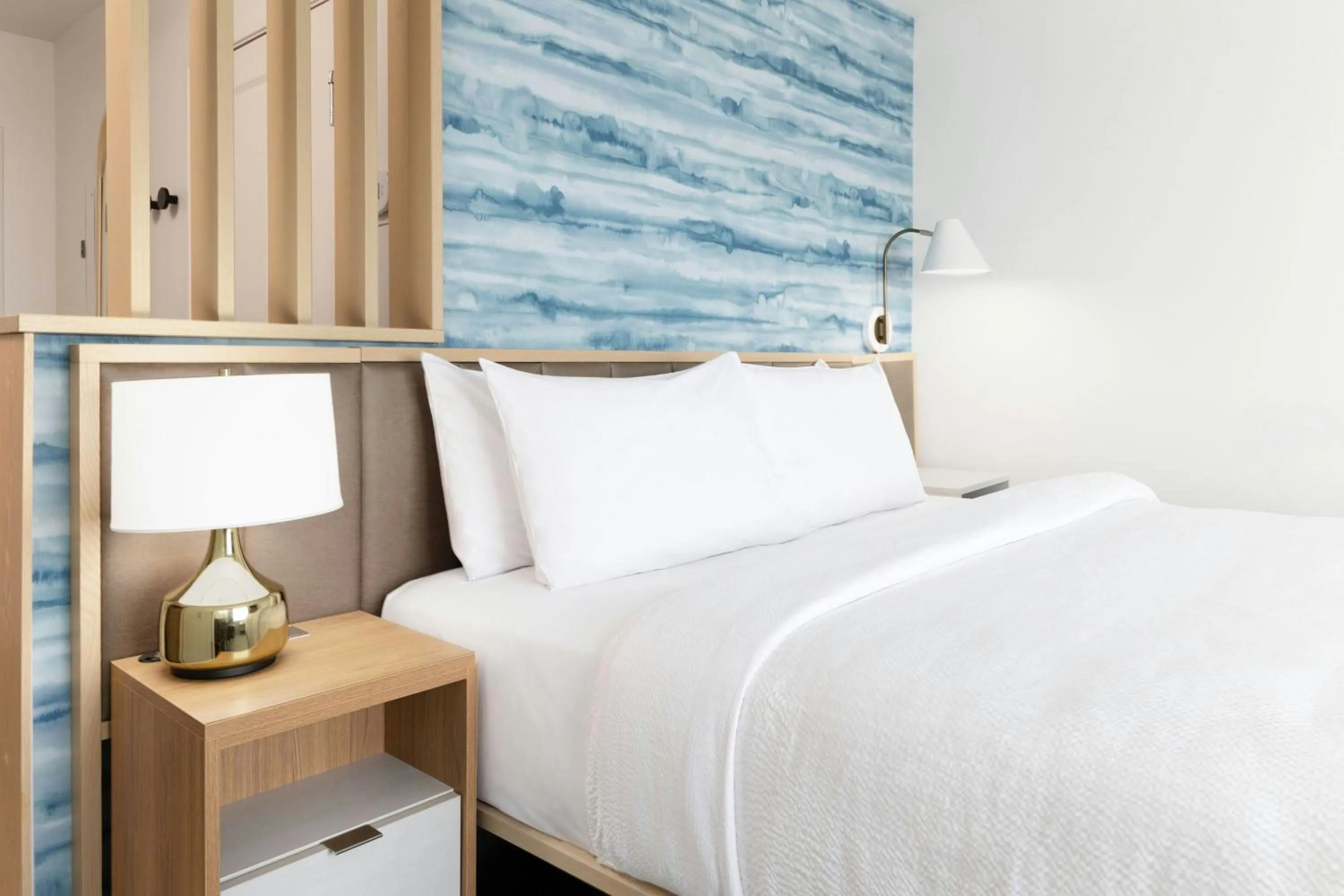 Bedroom, Bed in TownePlace Suites by Marriott Monrovia