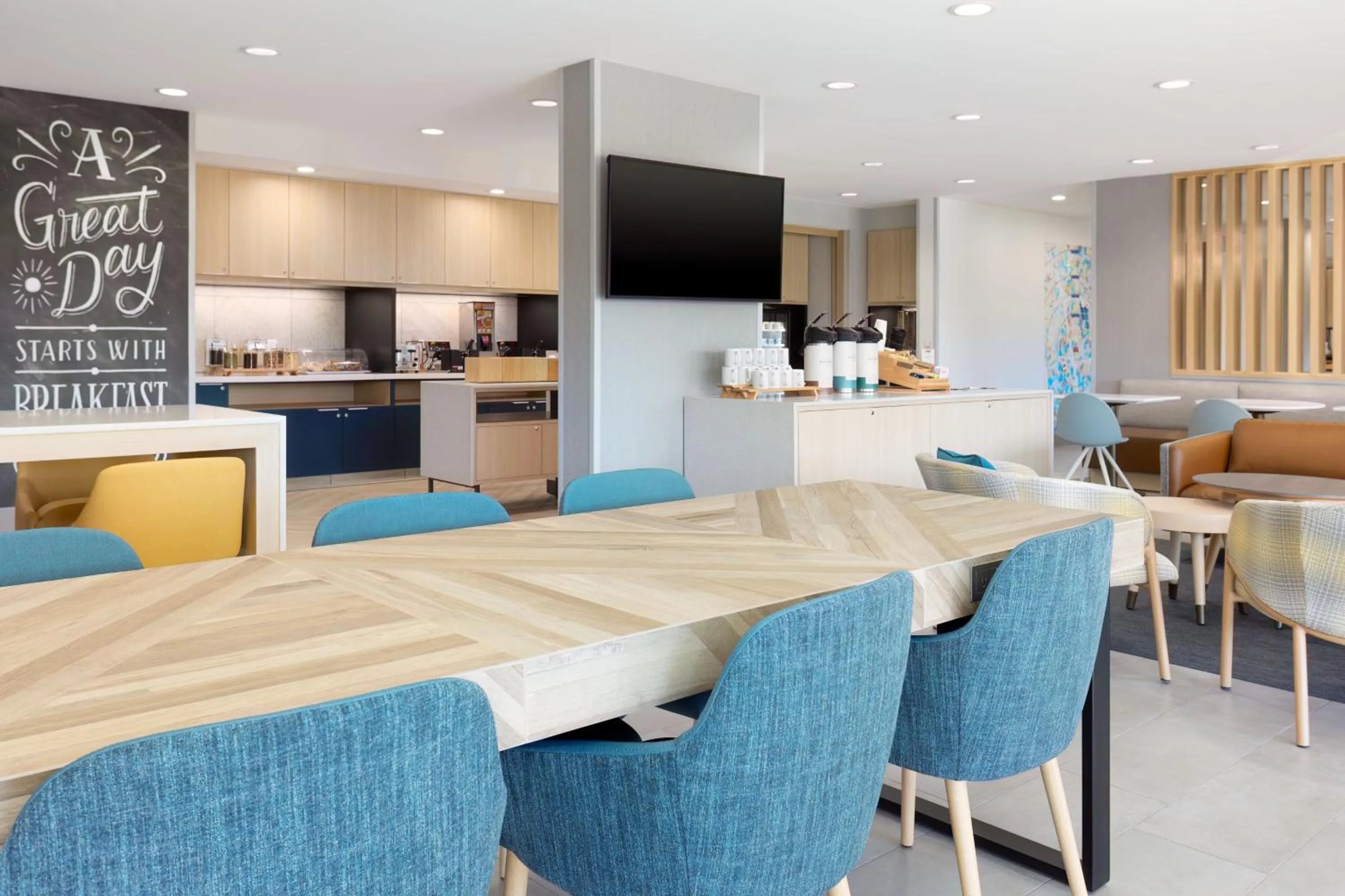 Restaurant/places to eat in TownePlace Suites by Marriott Pleasanton