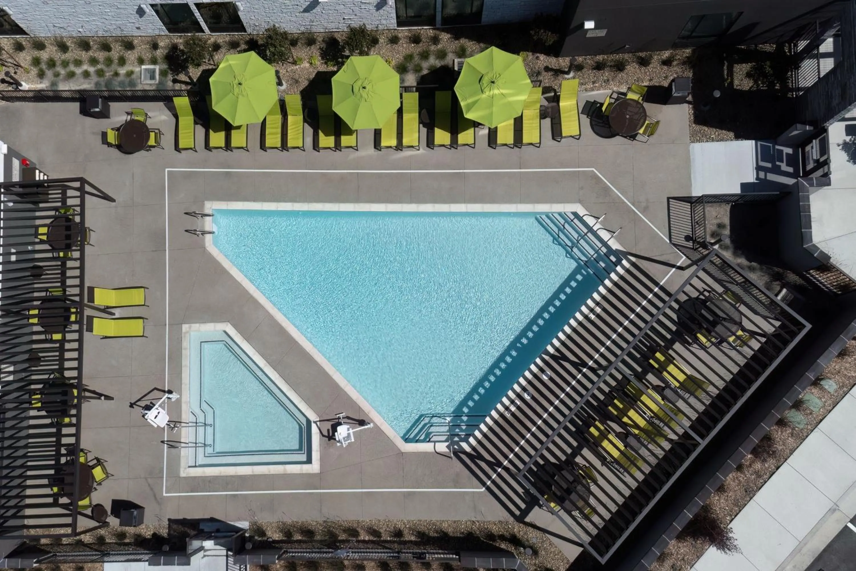 Swimming pool in TownePlace Suites by Marriott Pleasanton